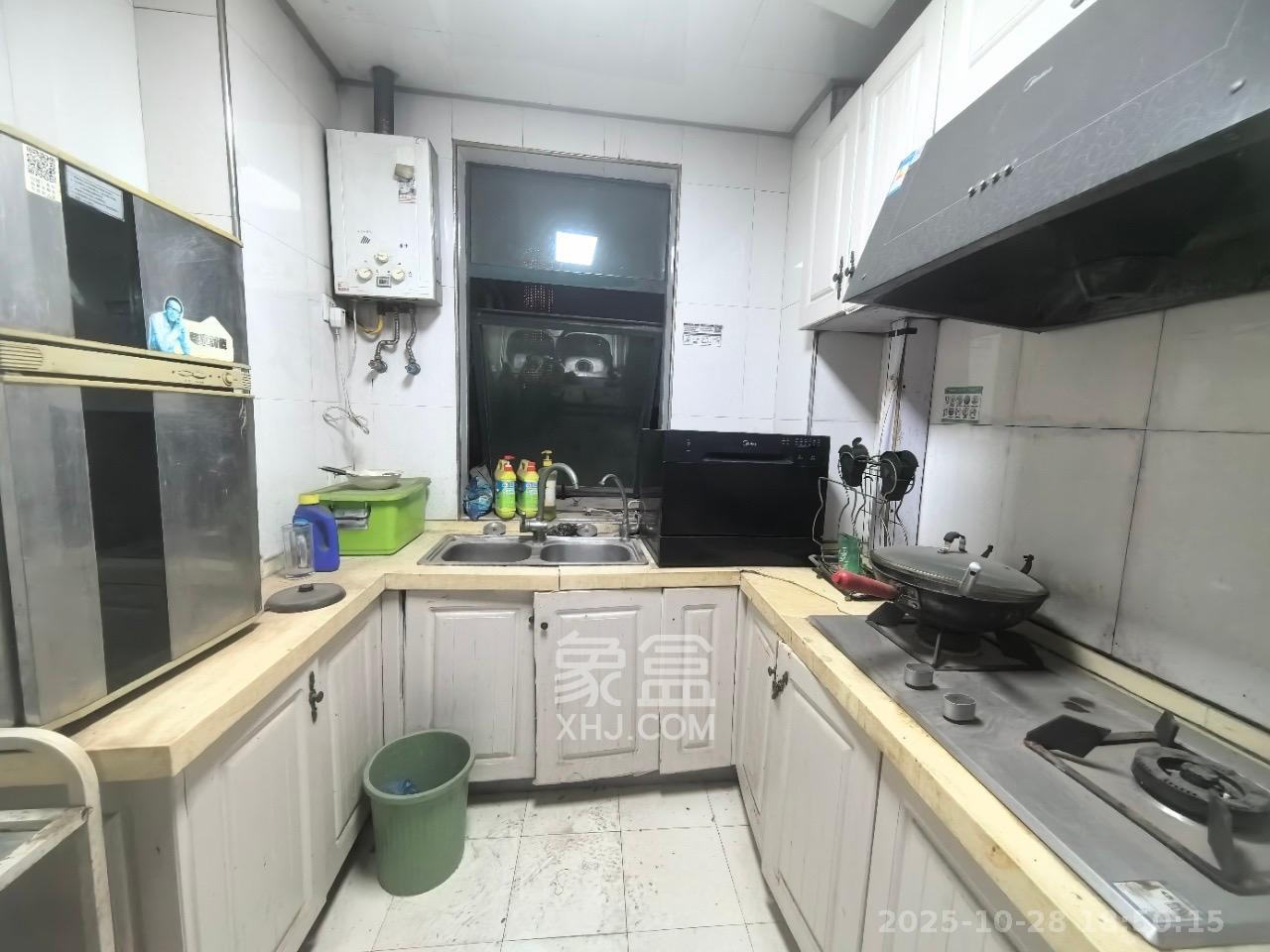 华盛新外滩  3室2厅1卫    2980.0元/月室内图