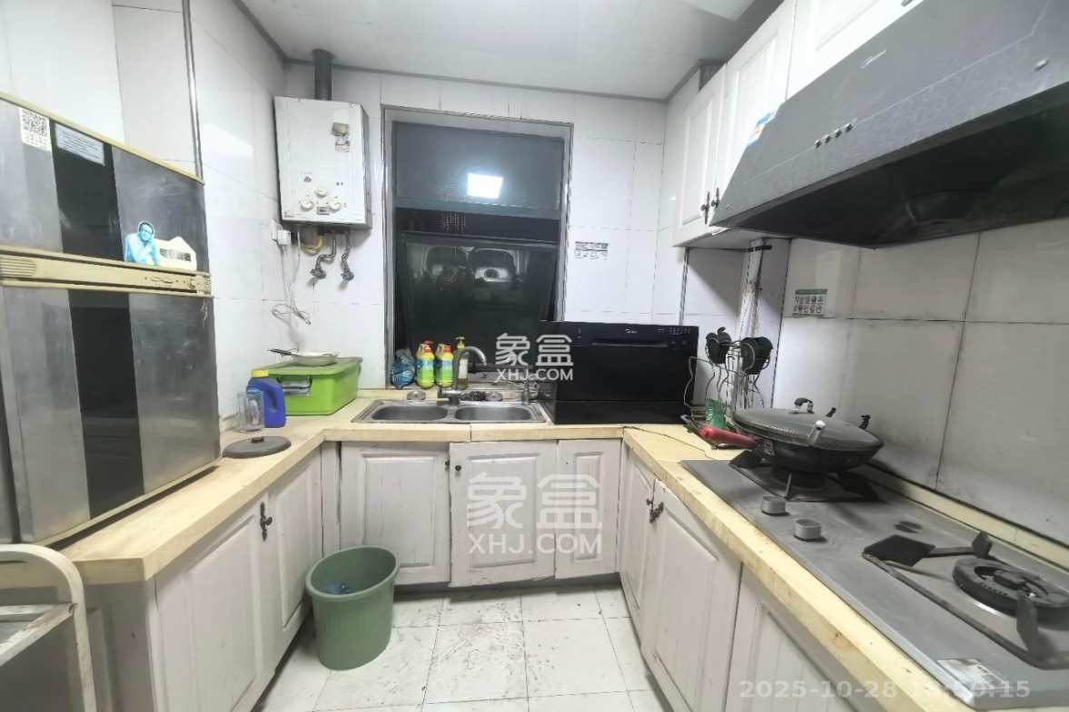 华盛新外滩 3室2厅1卫 2980.0元/月 华盛新外滩 3室2厅1卫 2980.0元/月室内图