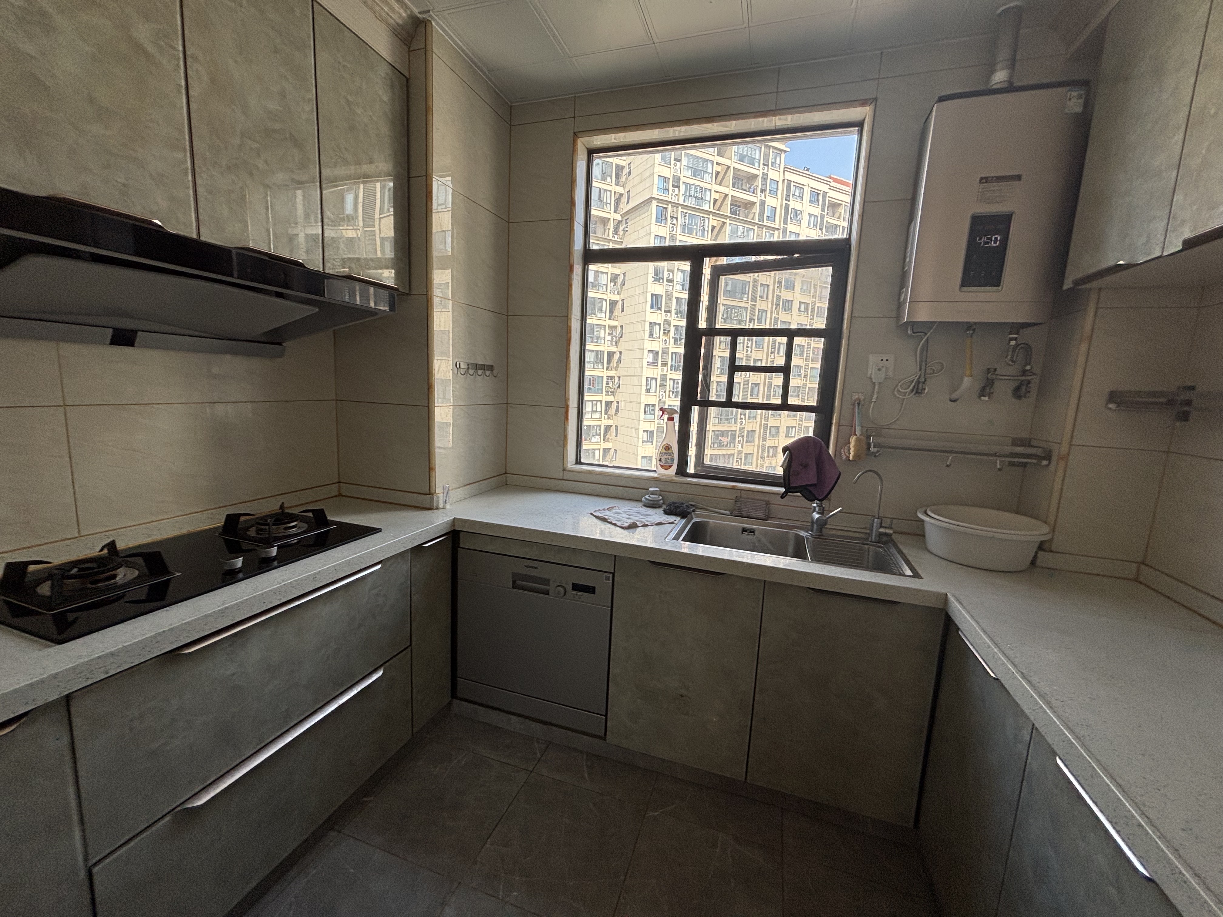 五江碧桂园城市广场 4室0厅0卫 2600.0元/月 五江碧桂园城市广场 4室0厅0卫 2600.0元/月室内图