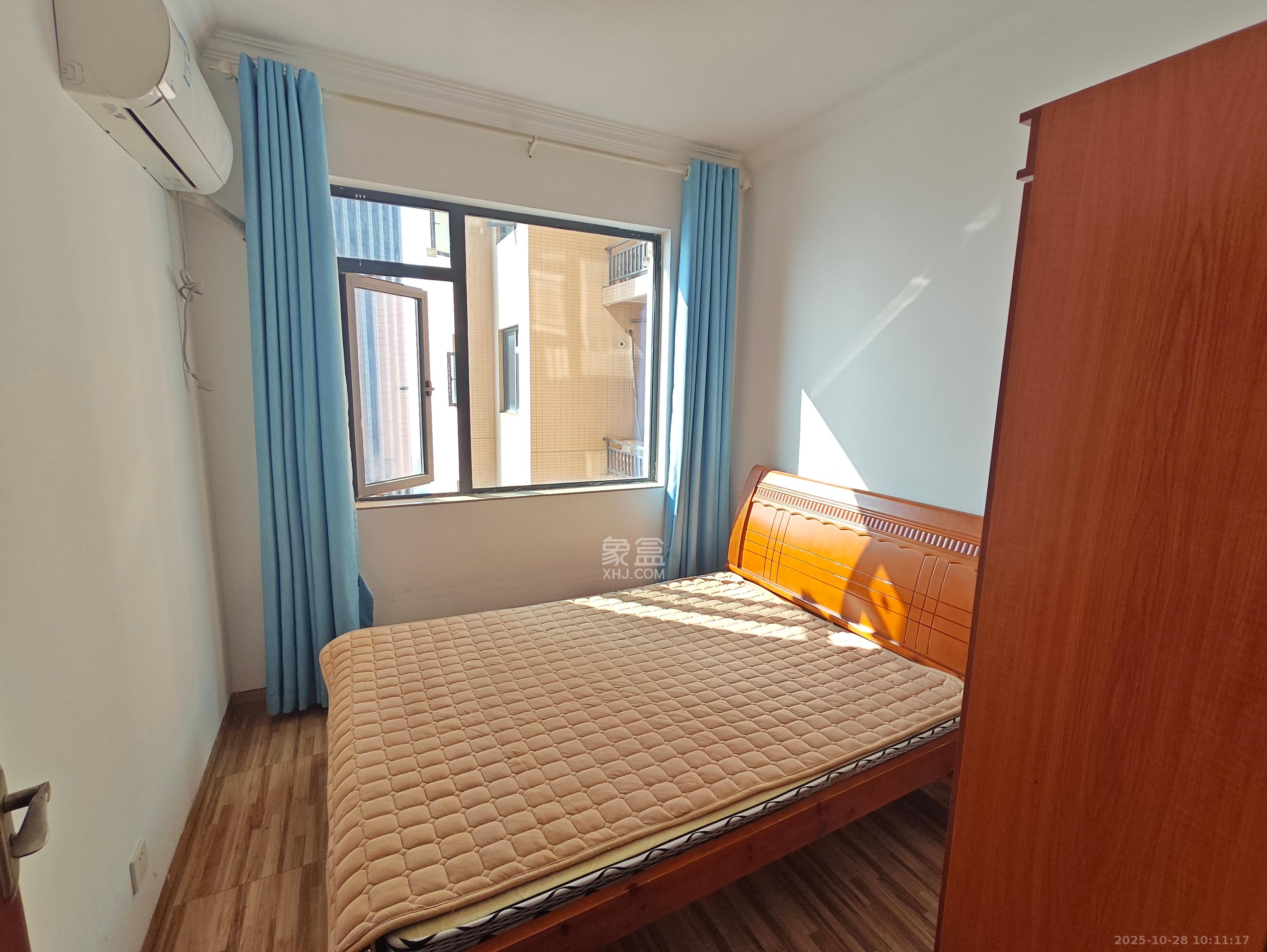 富洲滨江雅苑  3室2厅1卫    2600.0元/月室内图