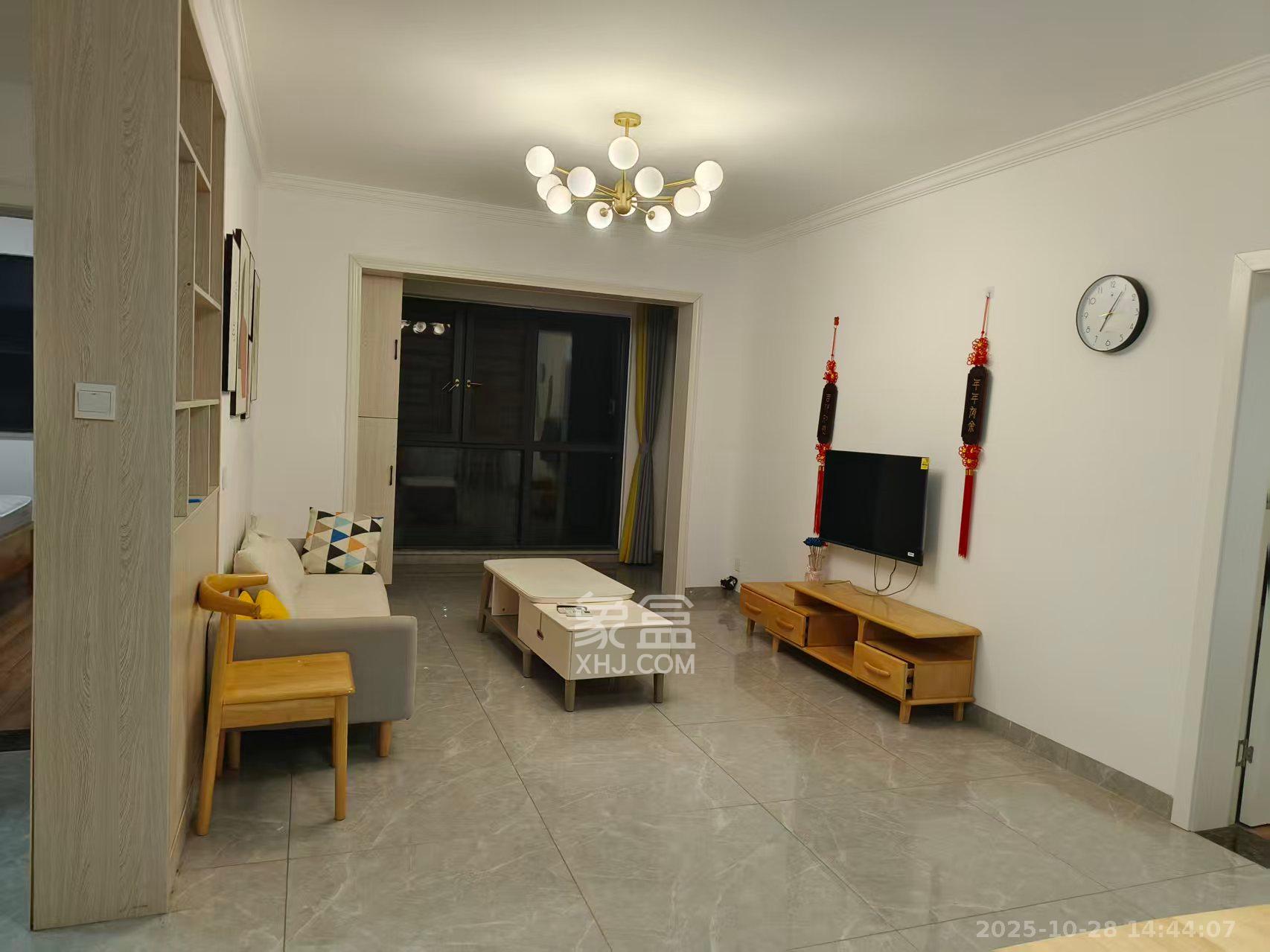 广悦星苑润园  2室2厅1卫    2000.0元/月