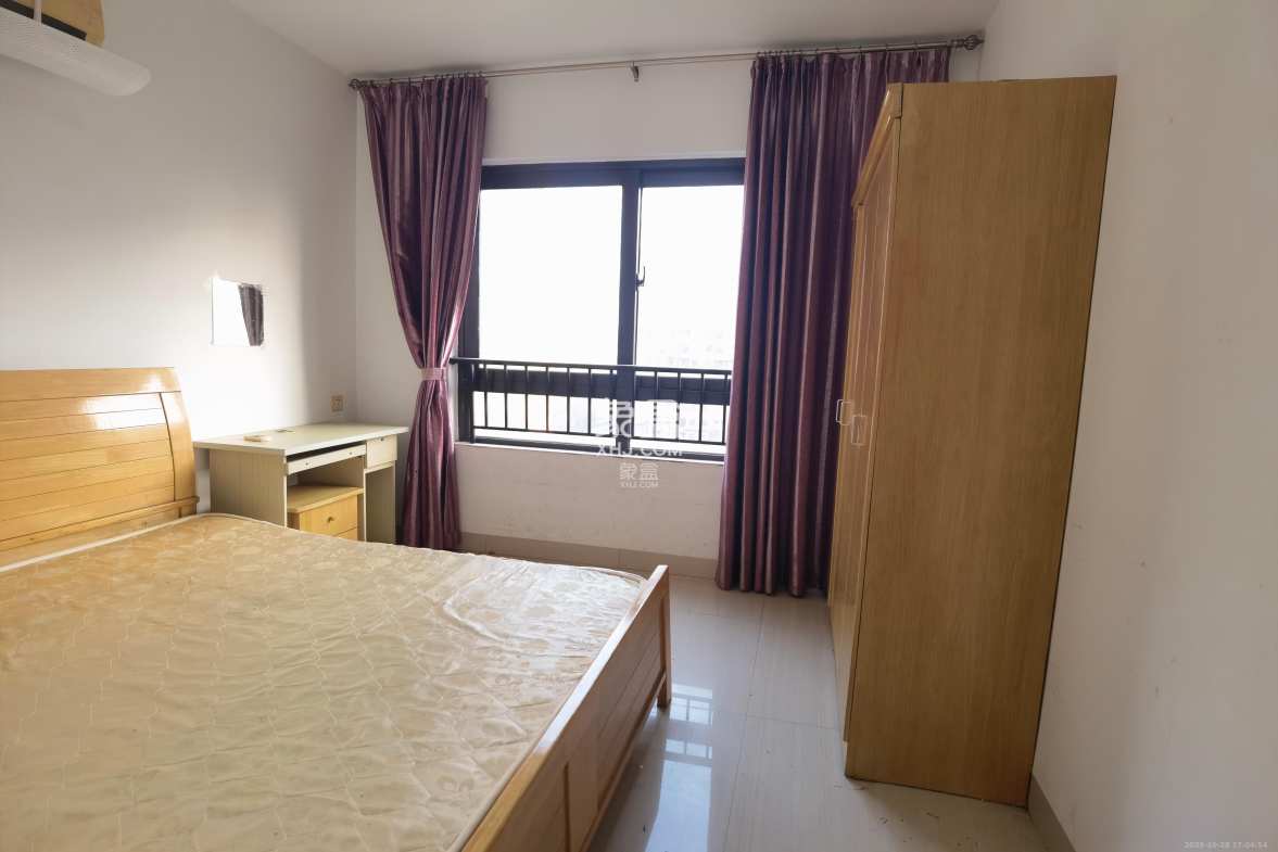 中信凯旋蓝岸(中信新城三期)  1室2厅1卫    1800.0元/月 中信凯旋蓝岸(中信新城三期)  1室2厅1卫    1800.0元/月室内图