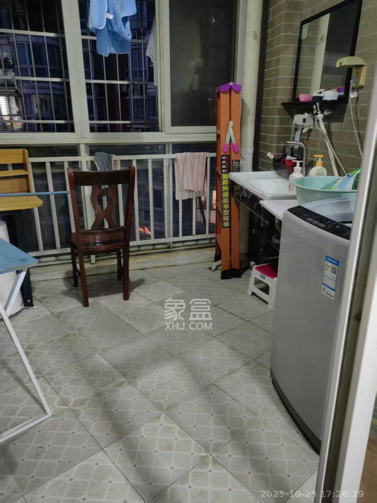 未来现代城  2室1厅1卫    1500.0元/月室内图