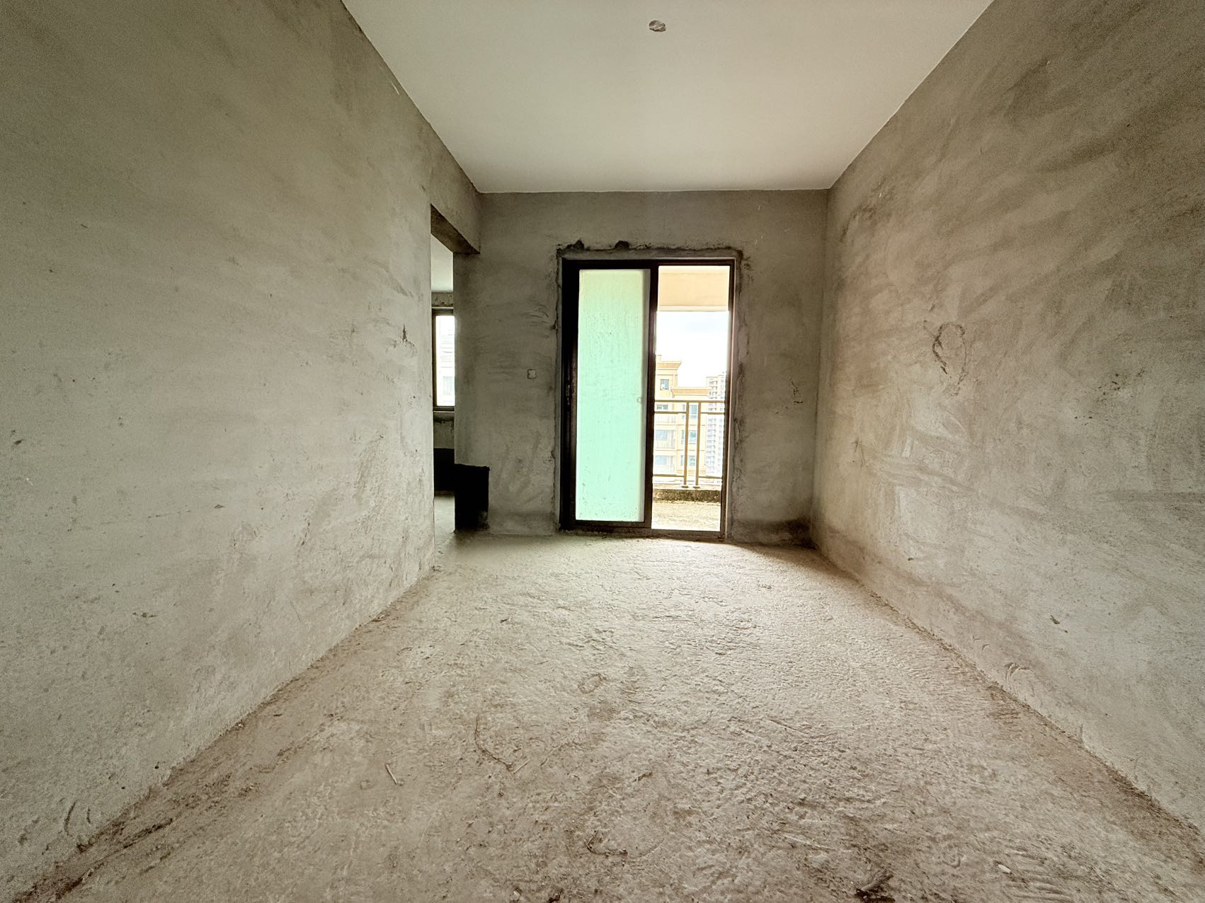 海岛国际名城  5室2厅2卫    330.0万室内图