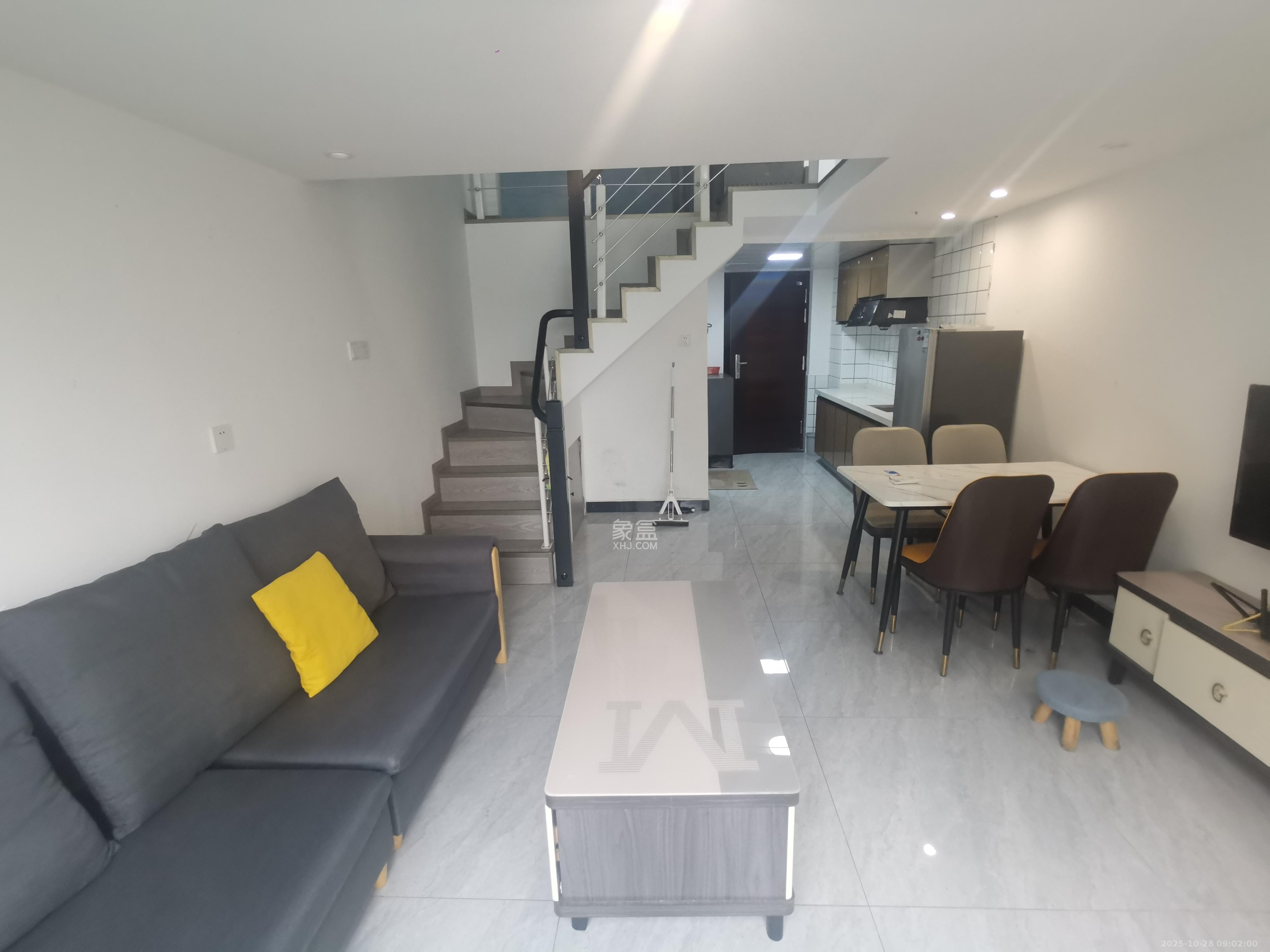 润和滨江府  2室1厅0卫    1500.0元/月 润和滨江府  2室1厅0卫    1500.0元/月室内图