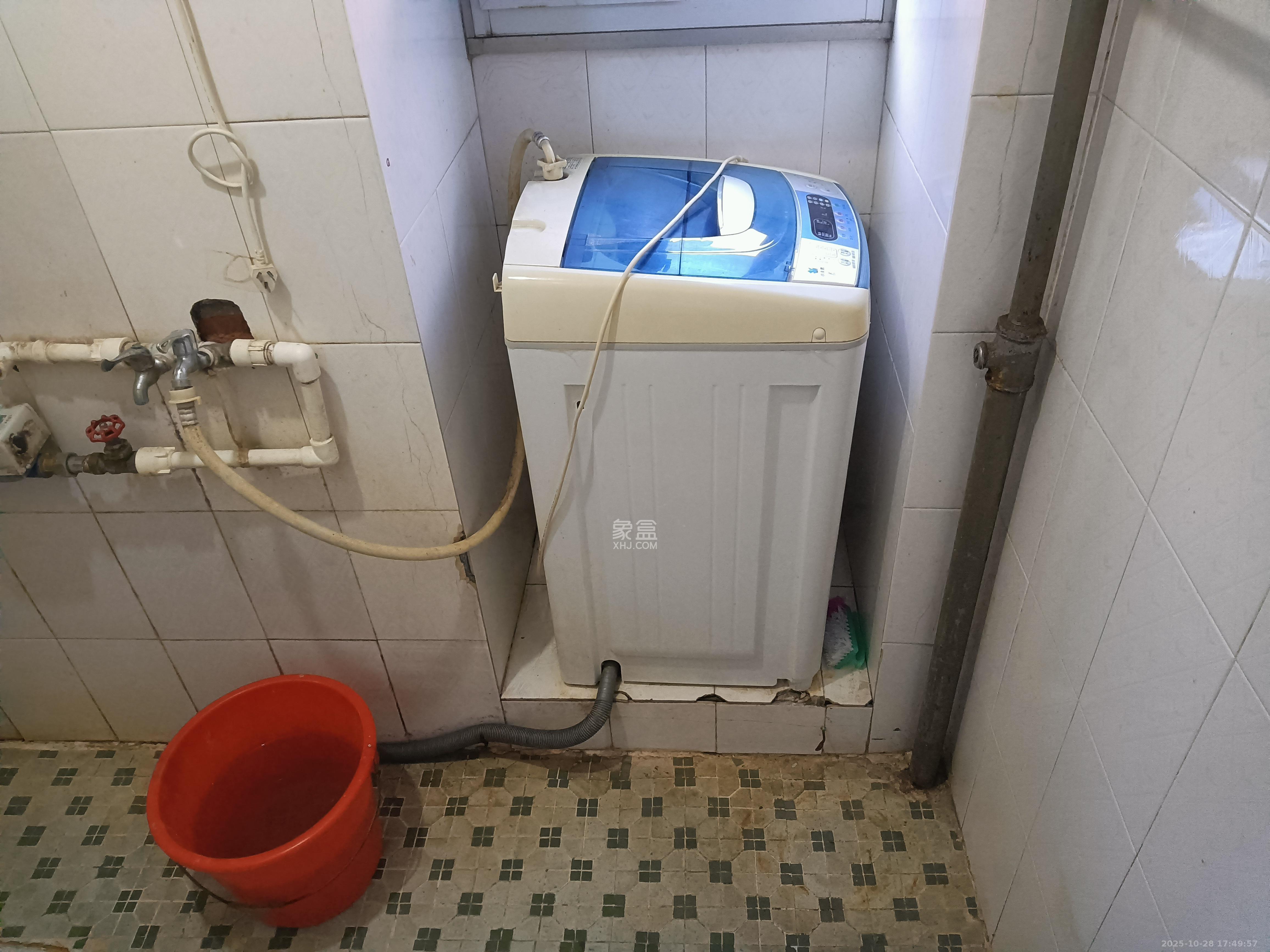 狮子山一片  3室1厅1卫    1800.0元/月 狮子山一片  3室1厅1卫    1800.0元/月室内图