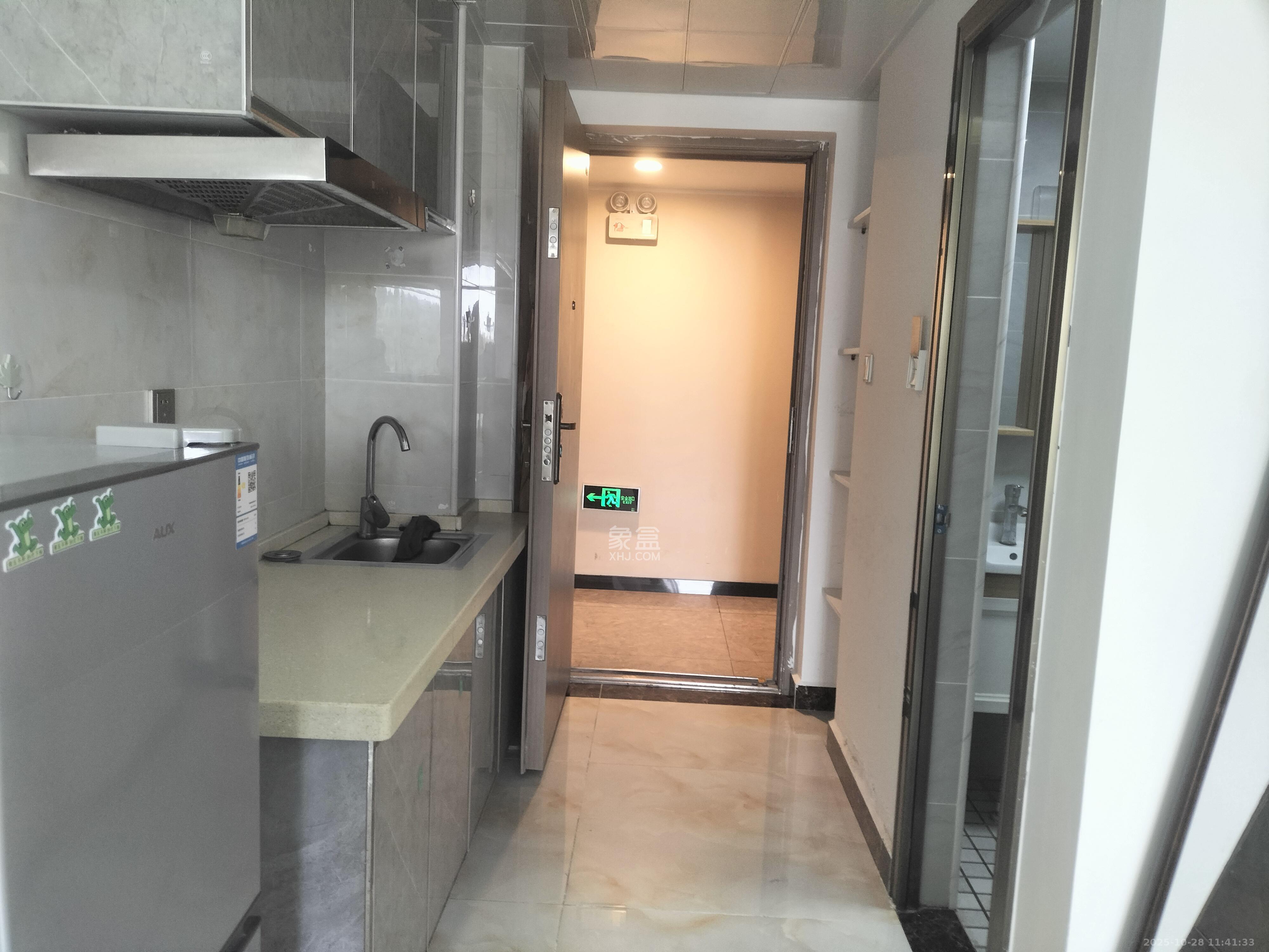 金地铂悦  1室0厅0卫    1200.0元/月室内图