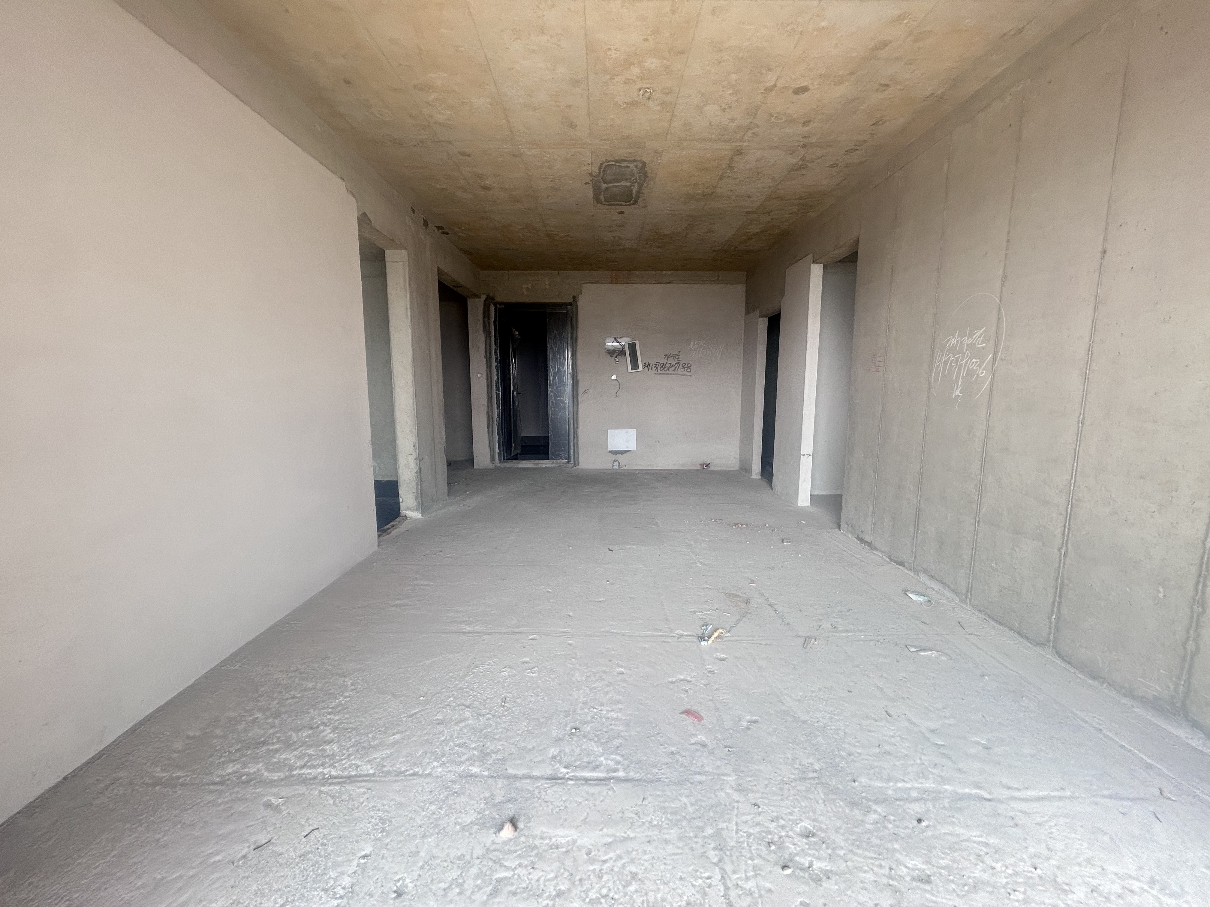 青春里鑫悦府 3室2厅2卫 72.8万 青春里鑫悦府 3室2厅2卫 72.8万室内图