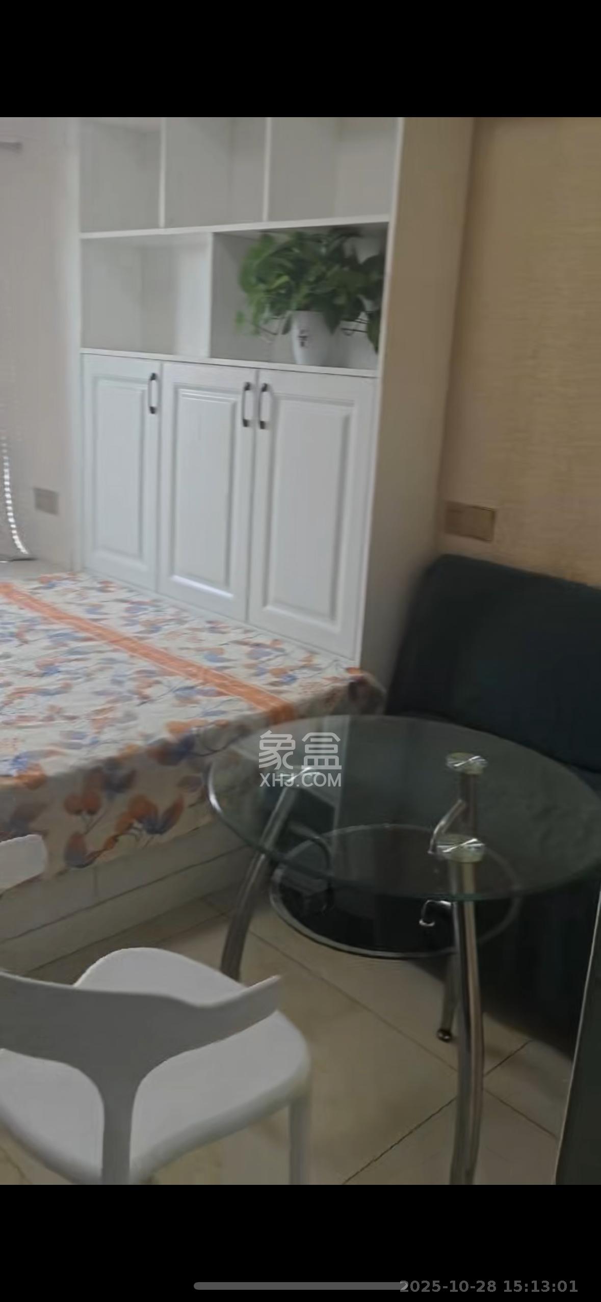 好莱城（弘德西街）  1室1厅1卫    1100.0元/月室内图