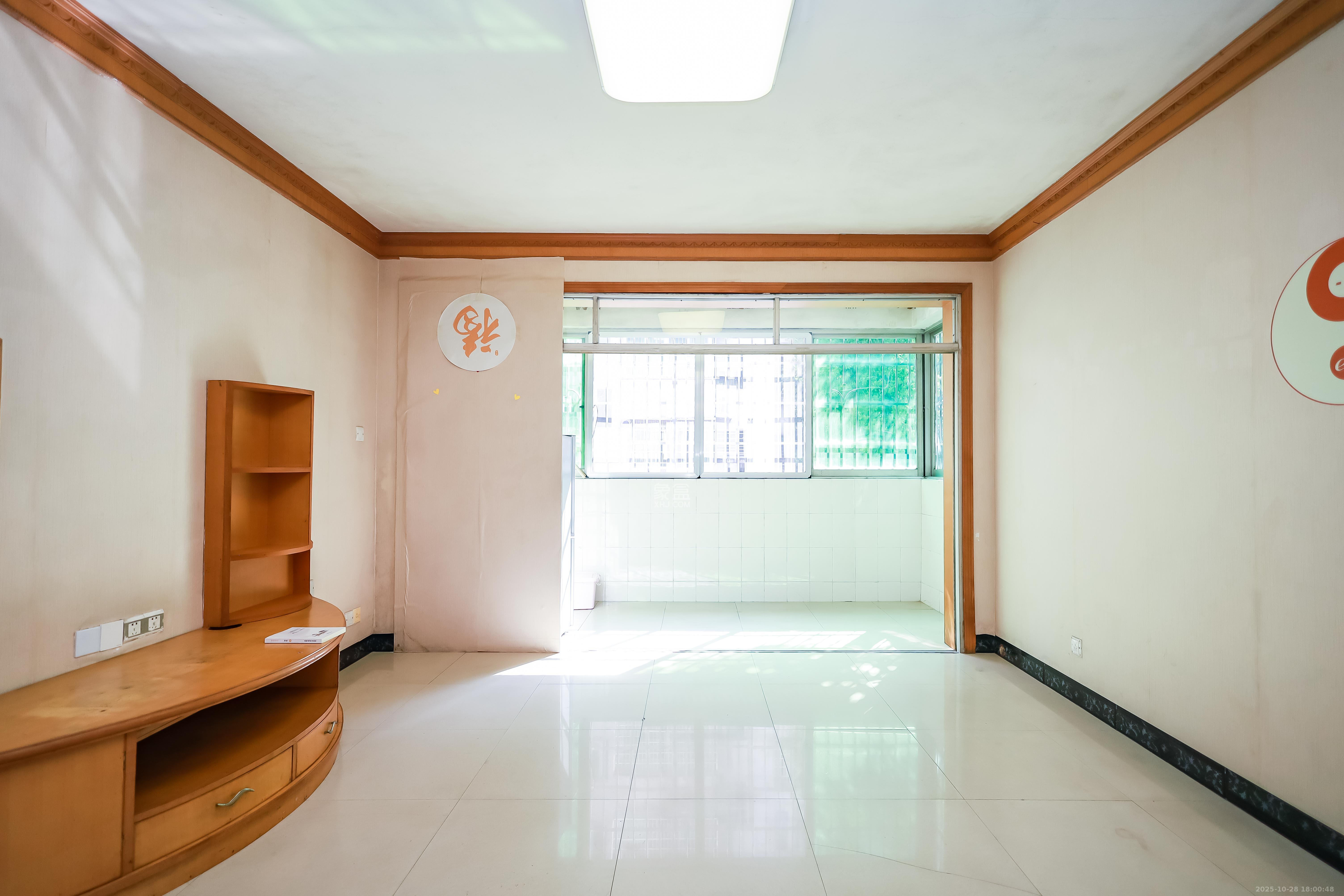 咸嘉新村嘉明苑  2室2厅1卫    61.8万