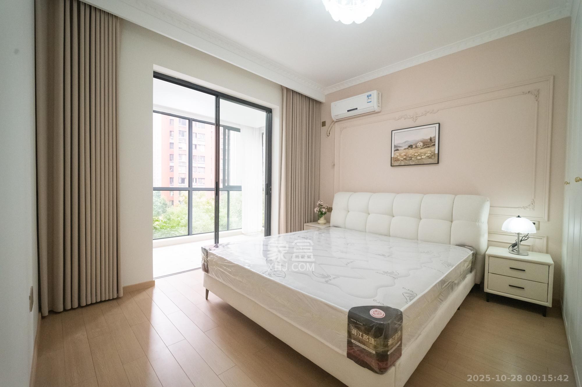 华润凤凰城二期  3室2厅1卫    78.8万卧室