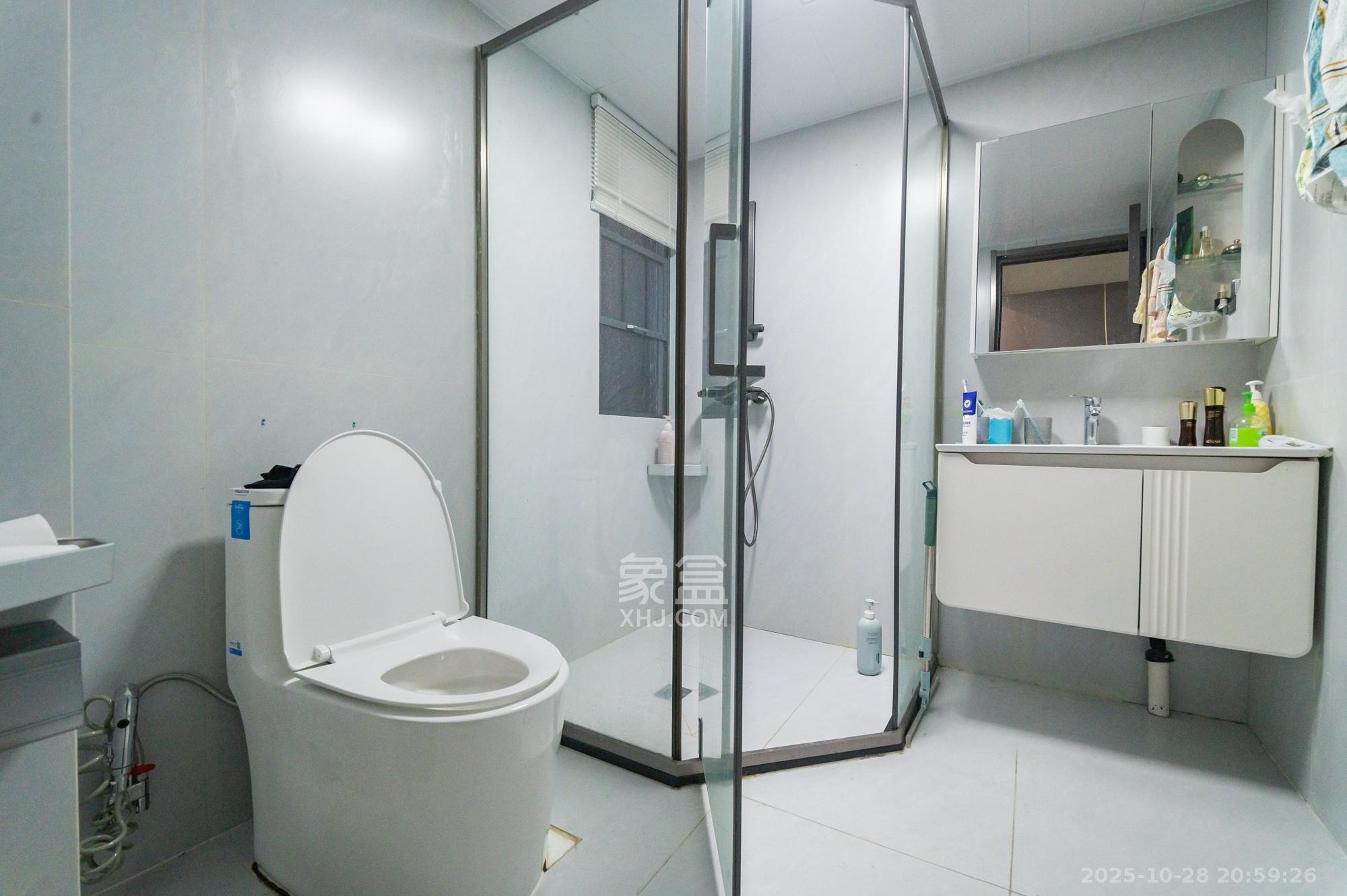 中建悦和城  4室2厅2卫    129.8万 中建悦和城  4室2厅2卫    129.8万卫生间