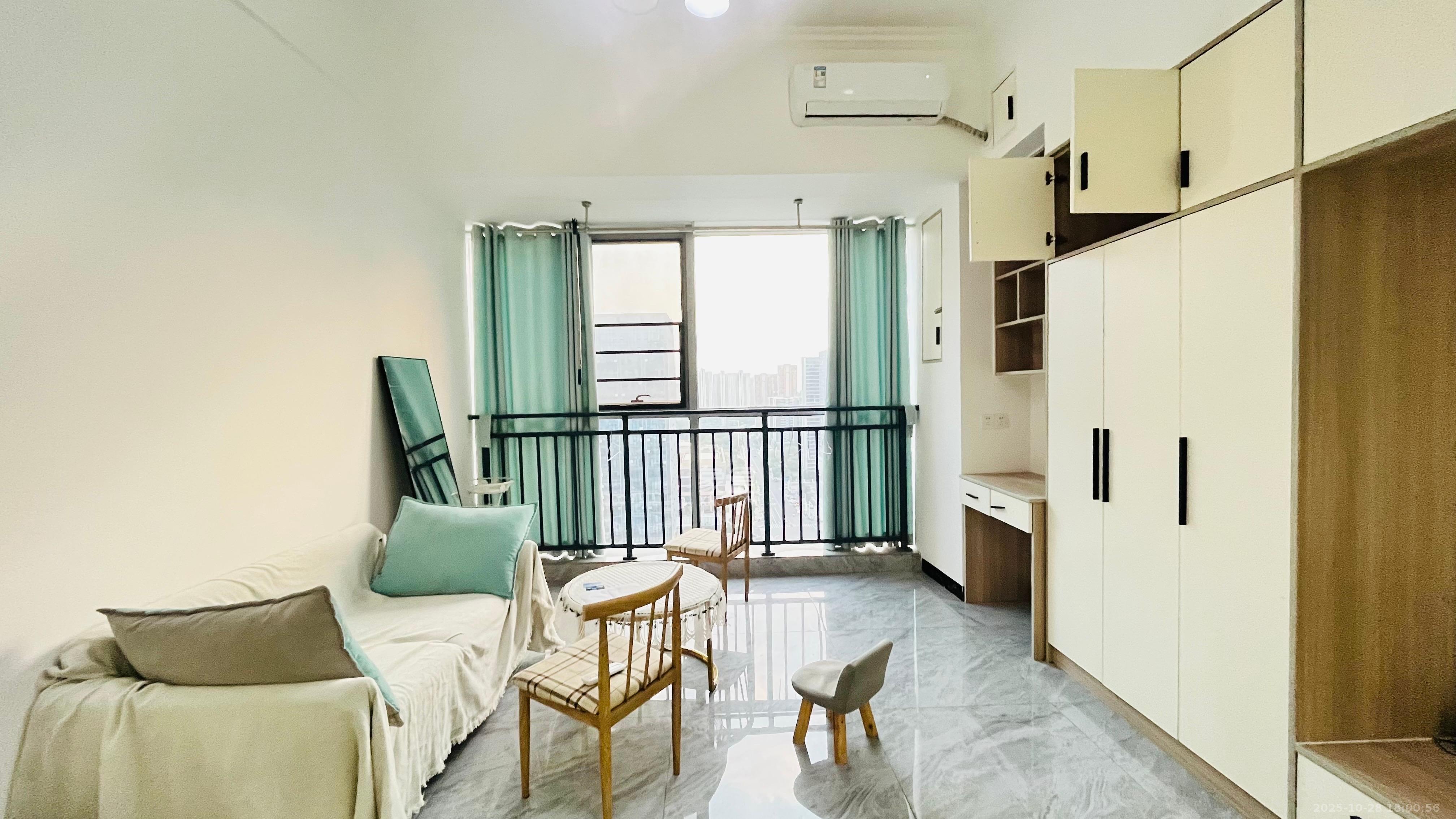 奥克斯滨仕花园（奥克斯洋湖广场/奥克斯中心）  1室1厅1卫    1800.0元/月