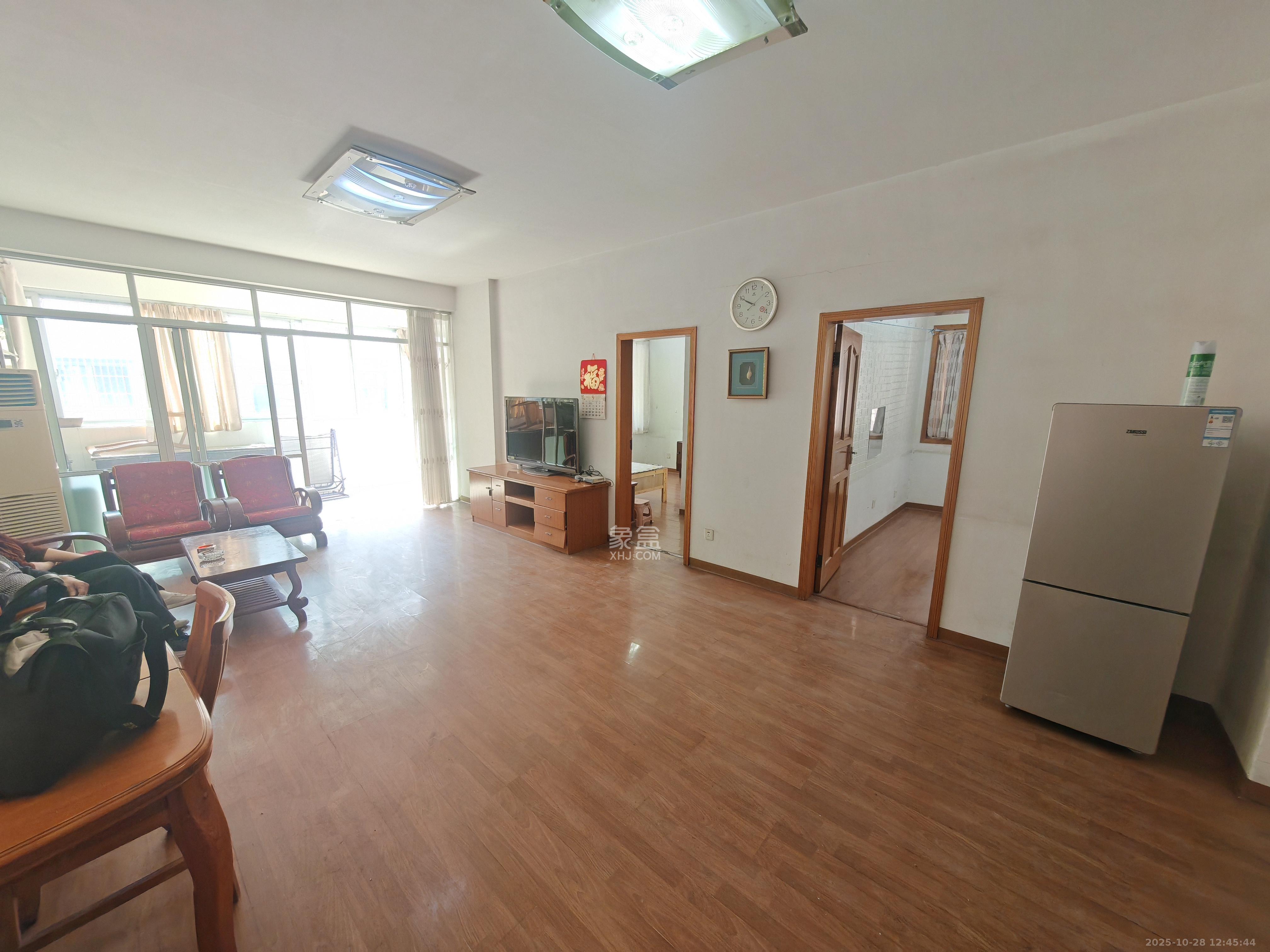 丰泉家园  3室2厅2卫    3000.0元/月