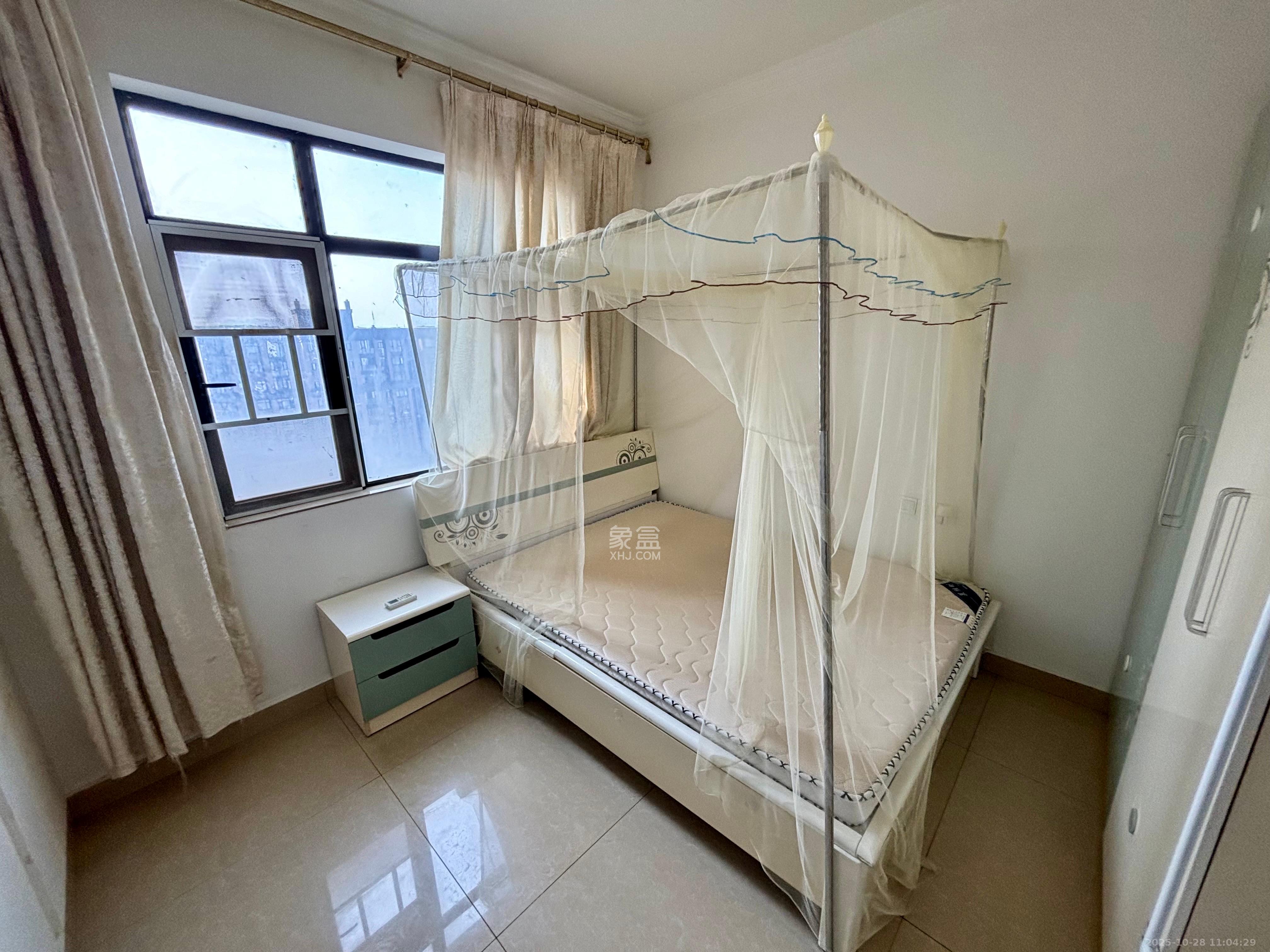 中央美郡  2室2厅1卫    2500.0元/月 中央美郡  2室2厅1卫    2500.0元/月室内图