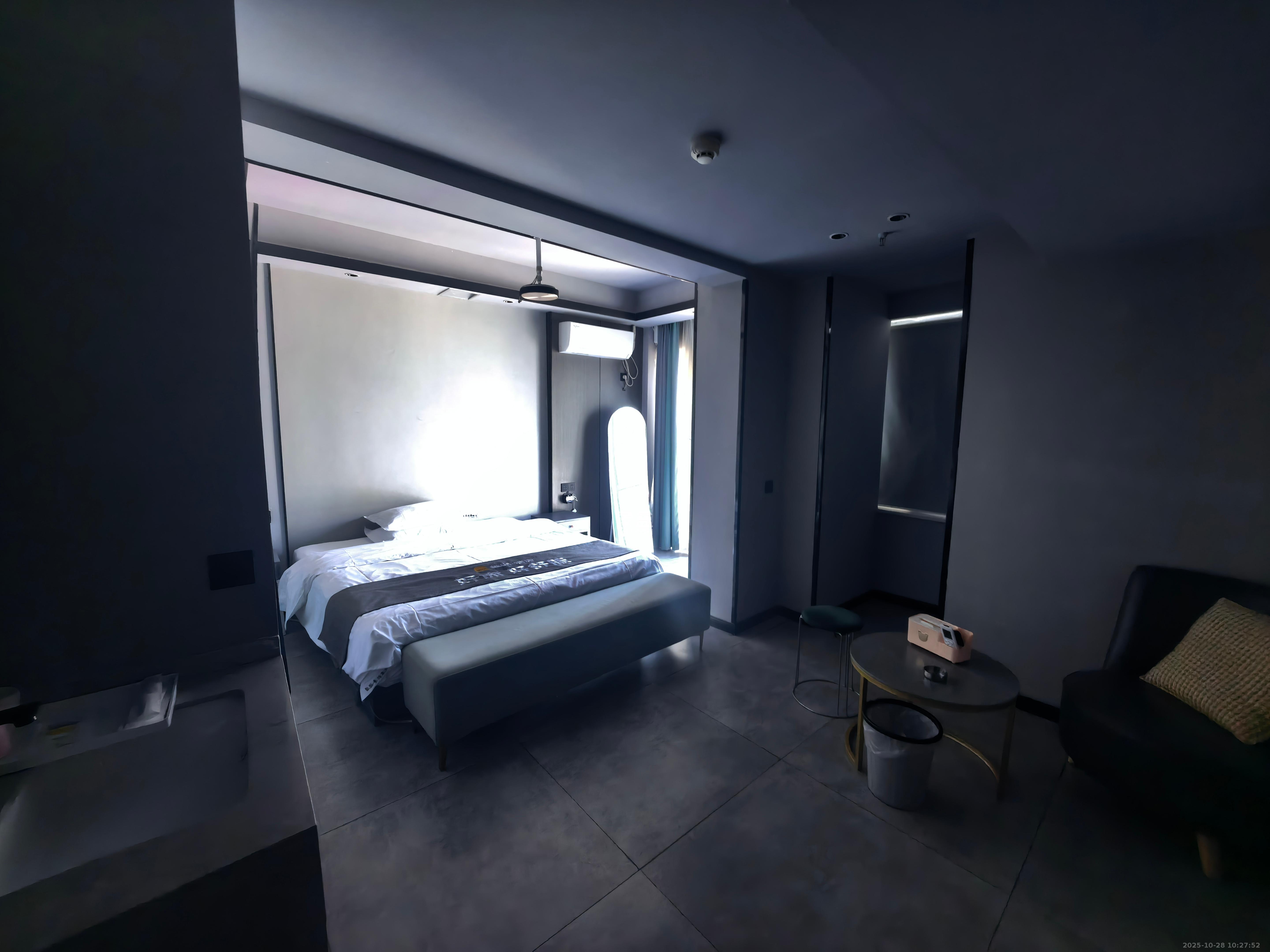 上城金都  7室0厅4卫    11500.0元/月 上城金都  7室0厅4卫    11500.0元/月