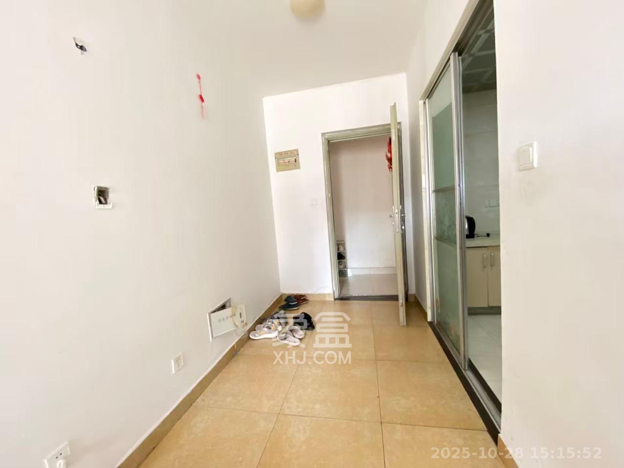 怡海星城  1室1厅1卫    1300.0元/月室内图