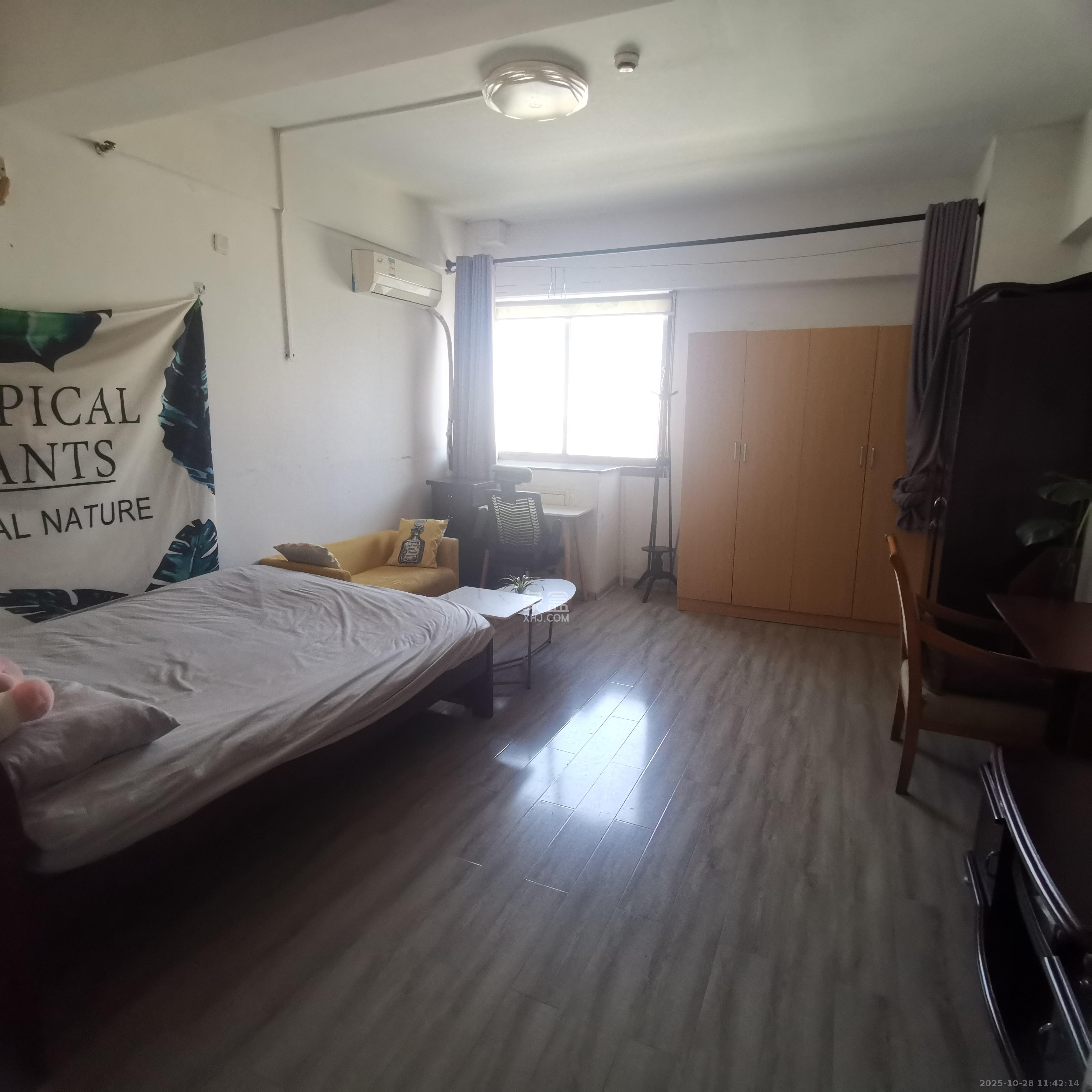 上城星座  1室1厅1卫    1400.0元/月室内图