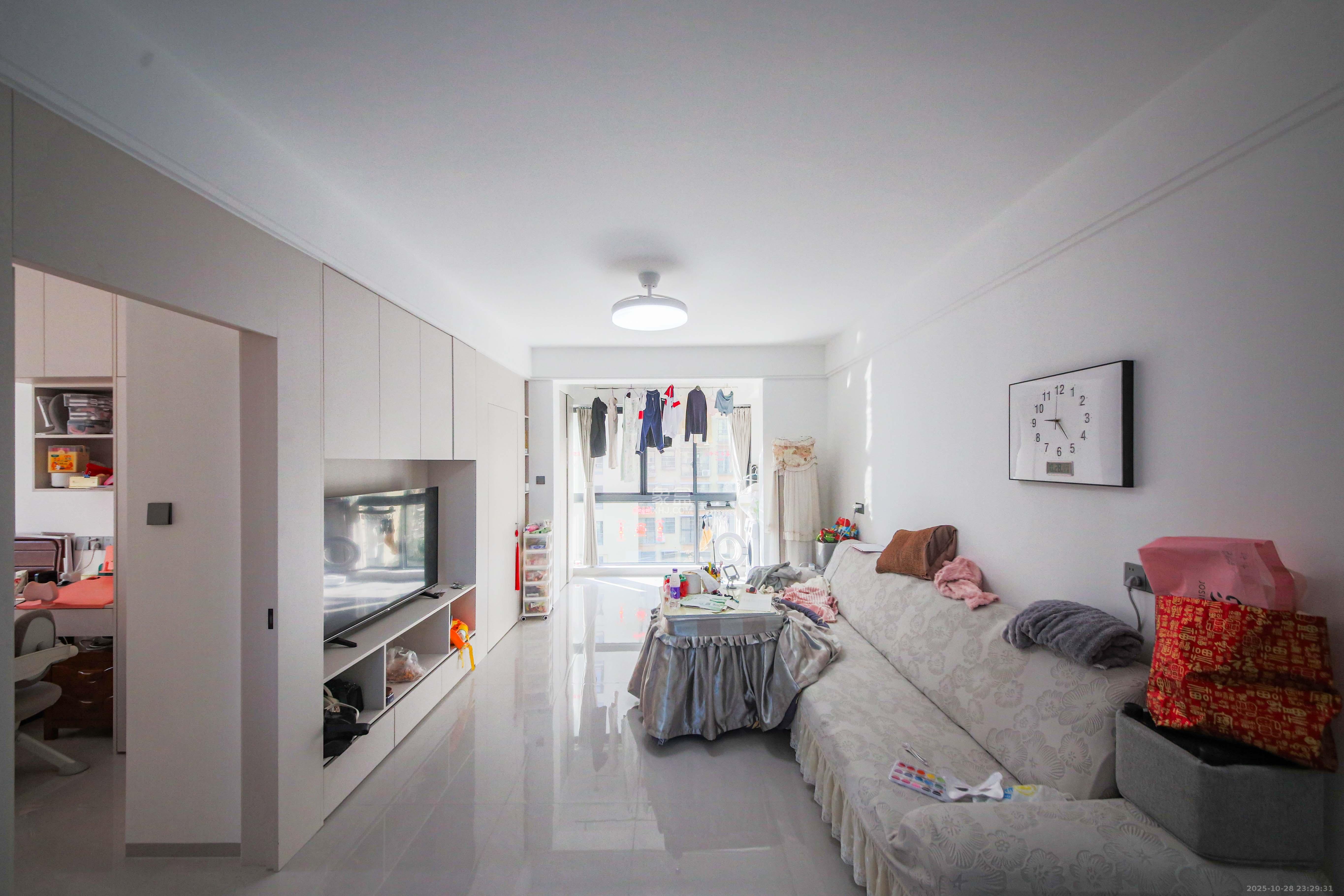 安泰嘉园（湘府邻伴）  3室2厅1卫    109.0万客厅