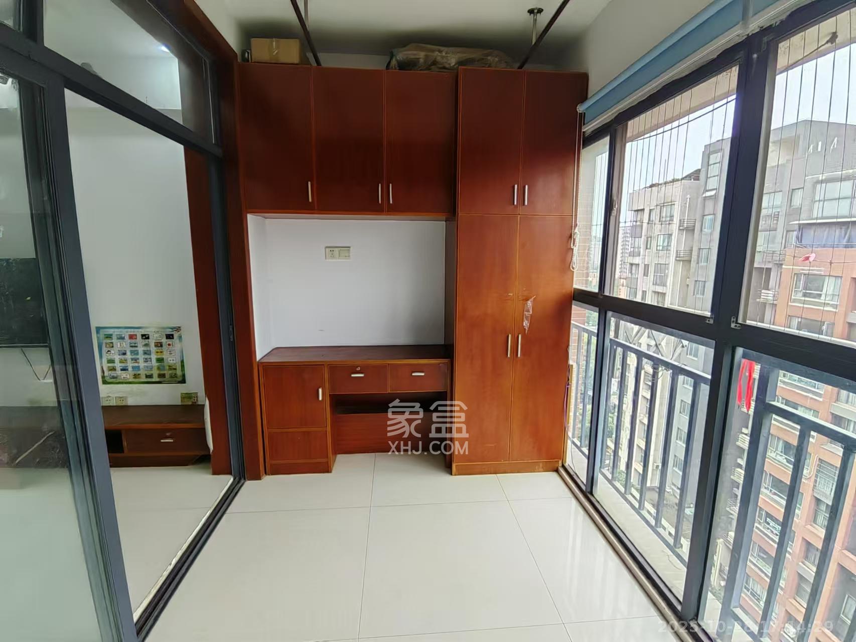 中信文化广场（中信新城二期）  2室2厅1卫    1700.0元/月室内图