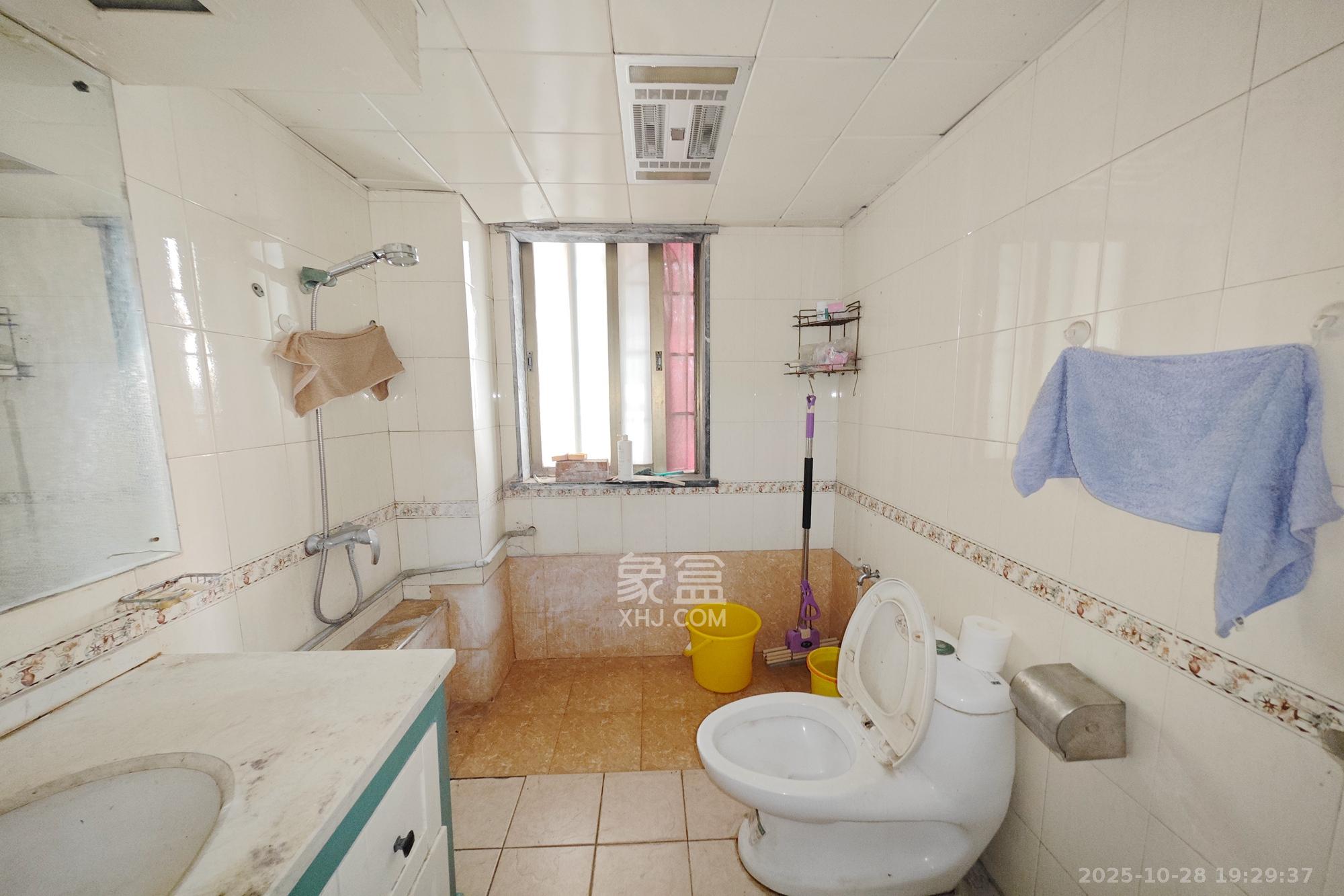 石长铁路宿舍  3室2厅2卫    79.8万其他