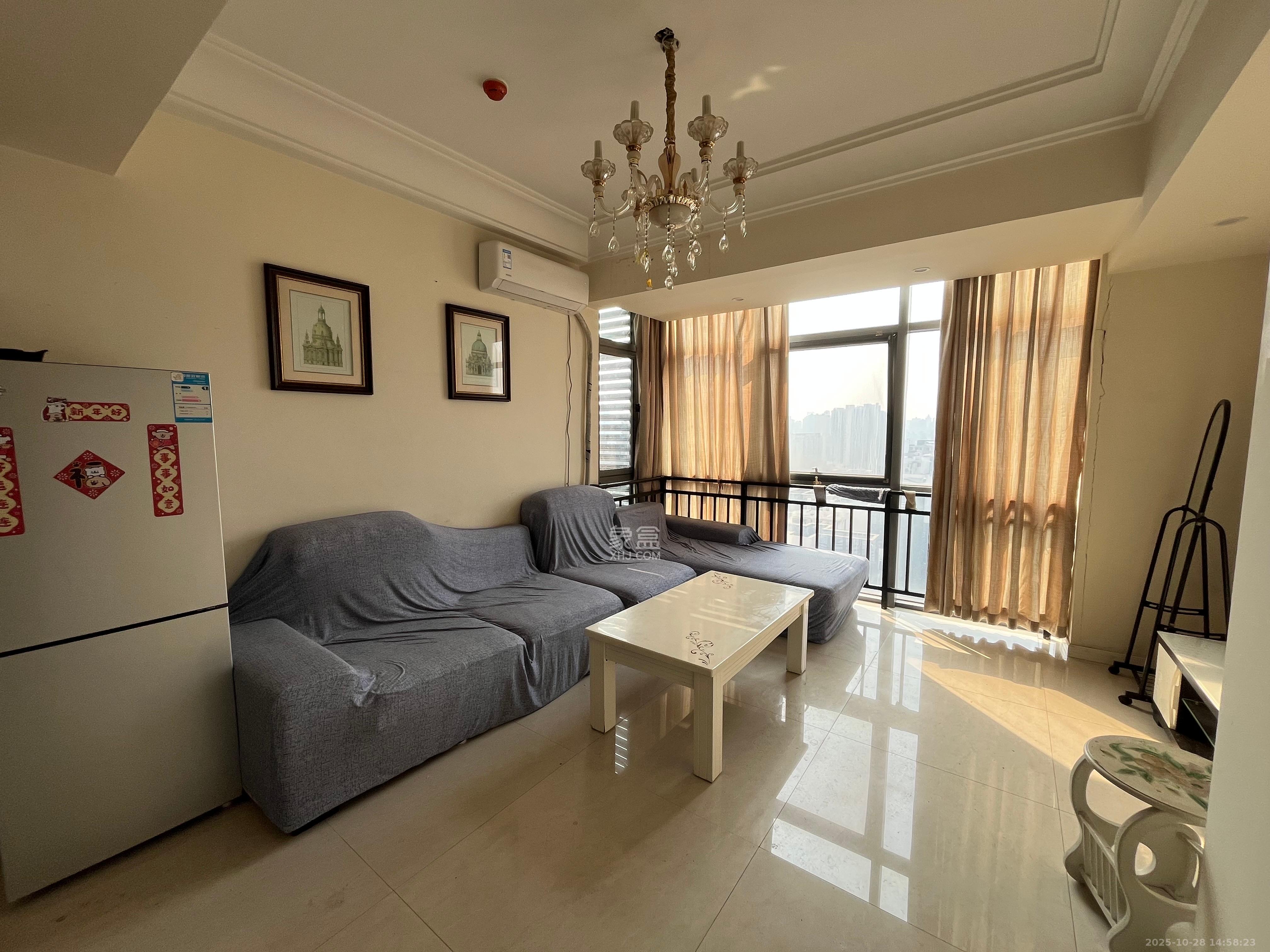 西子一间 2室2厅1卫 2100.0元/月 西子一间 2室2厅1卫 2100.0元/月室内图