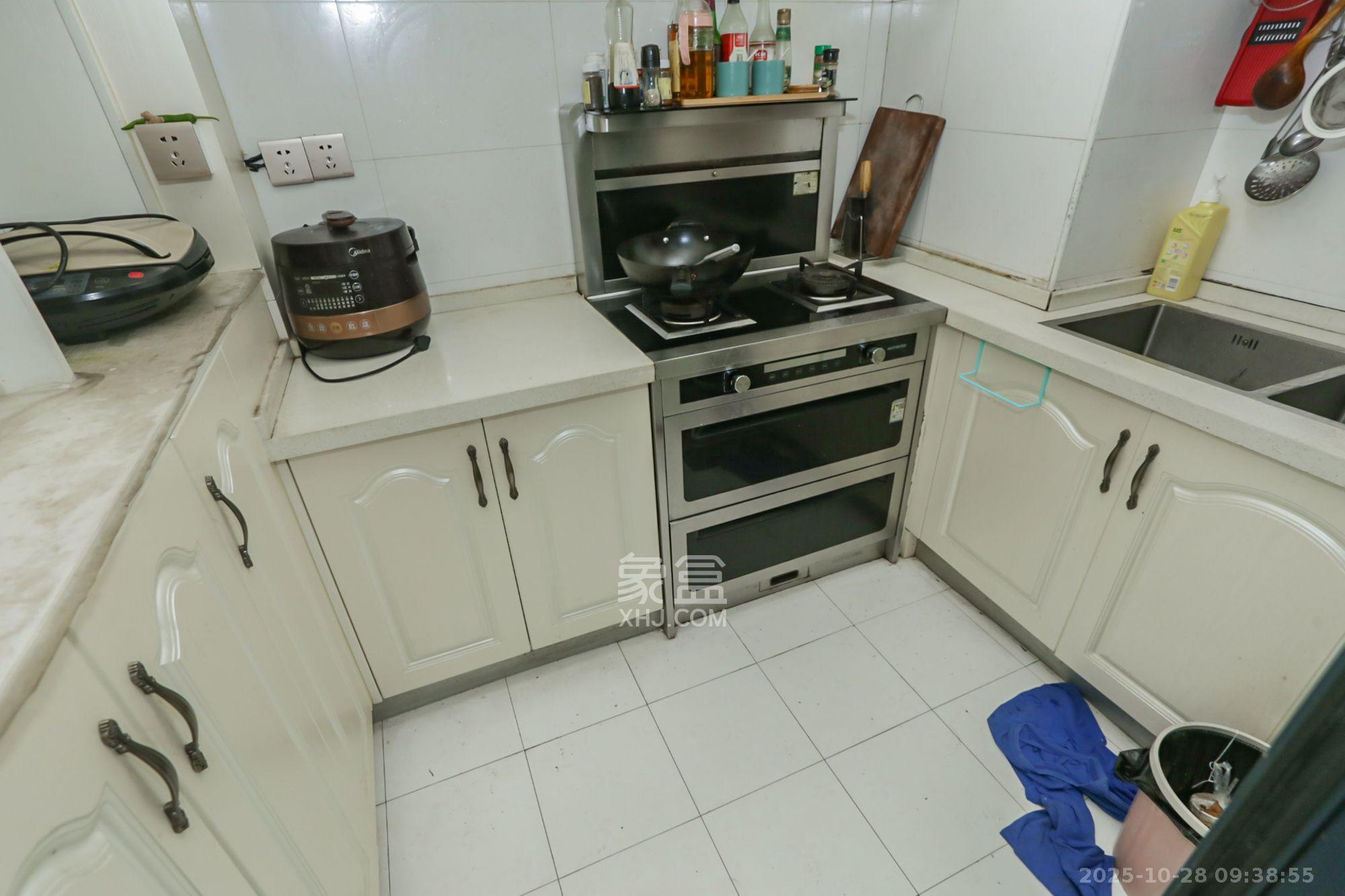 北京御园一二期(国泰嘉园)  2室1厅1卫    2000.0元/月 北京御园一二期(国泰嘉园)  2室1厅1卫    2000.0元/月室内图