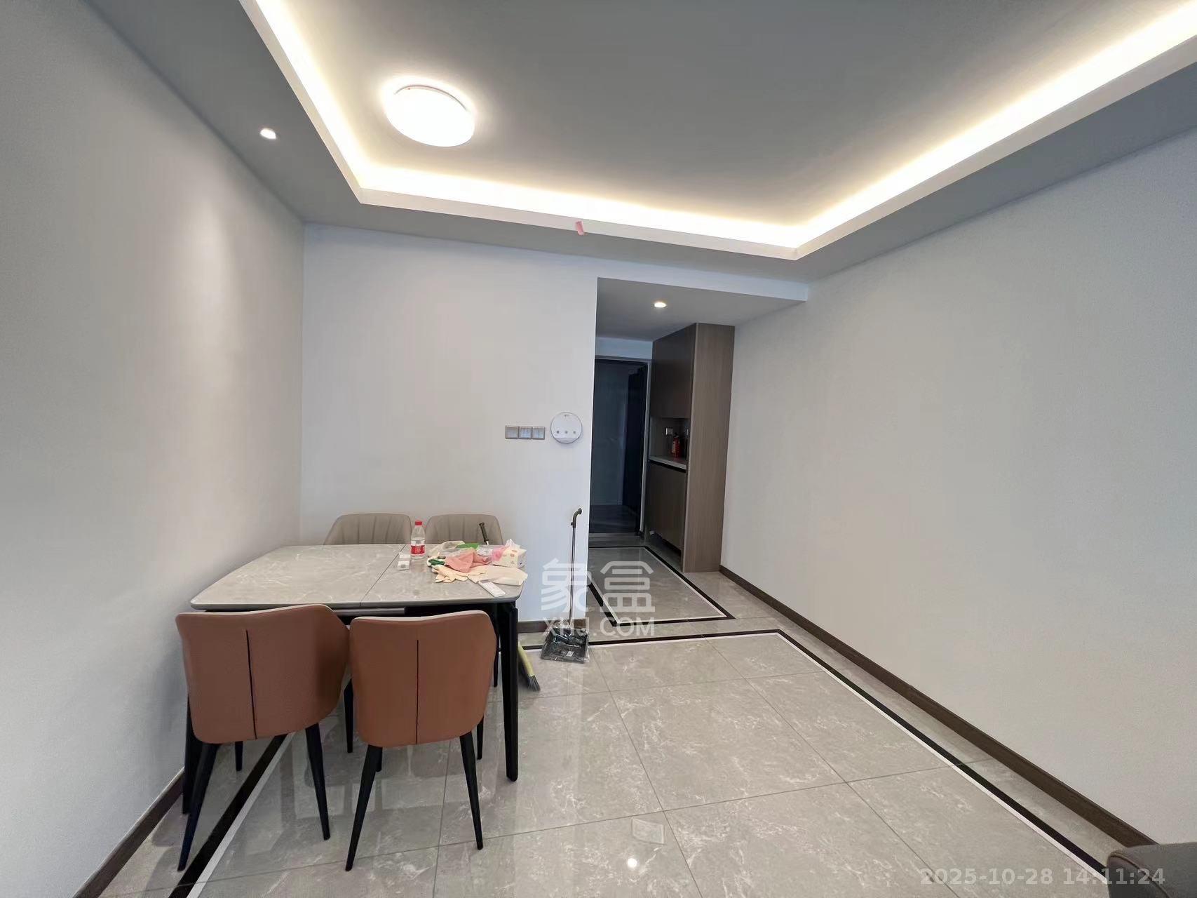 龙湖日盛奕境 3室2厅2卫 2700.0元/月 龙湖日盛奕境 3室2厅2卫 2700.0元/月室内图