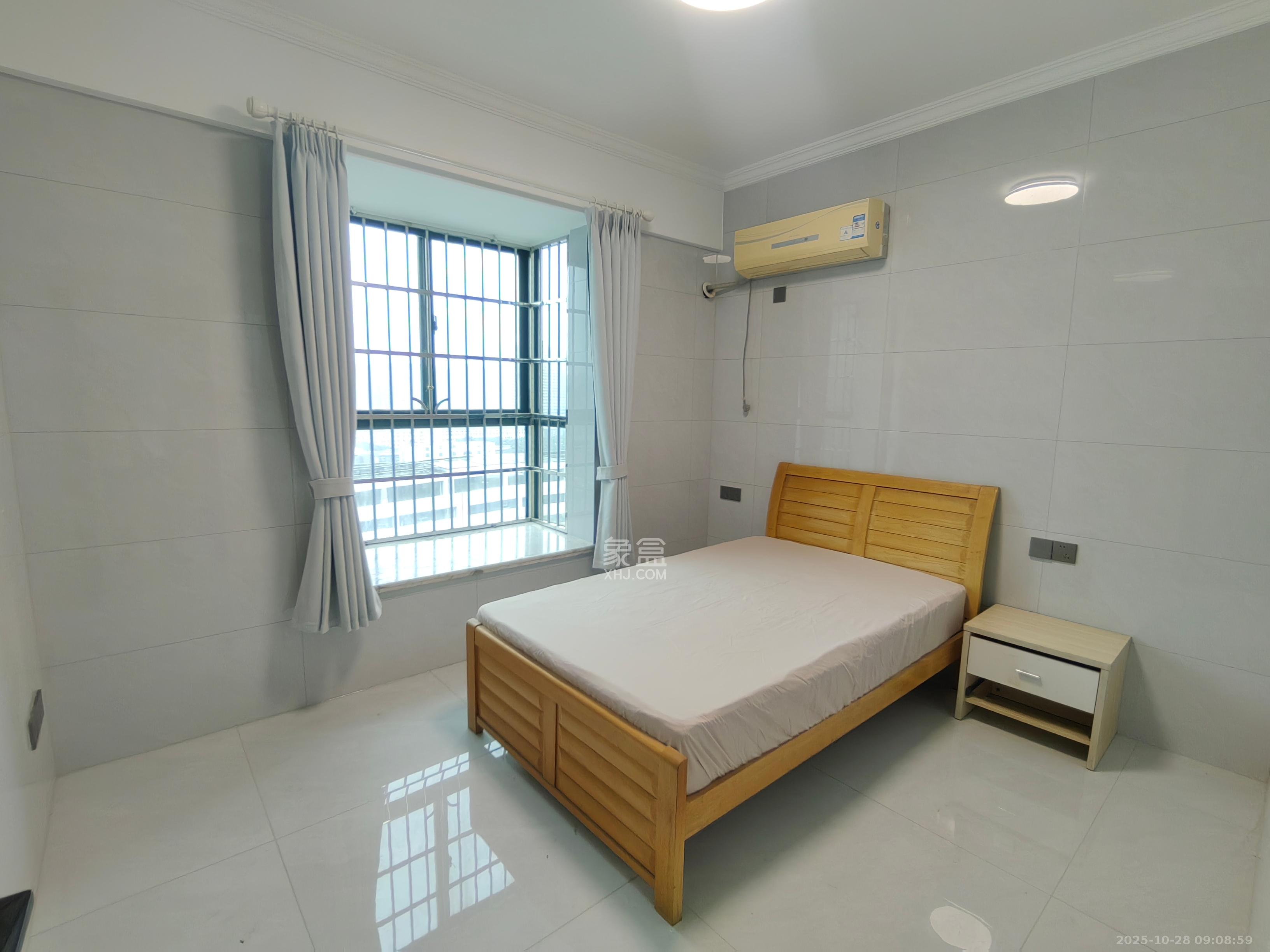 高桥财富大厦  1室1厅1卫    1800.0元/月 高桥财富大厦  1室1厅1卫    1800.0元/月室内图1