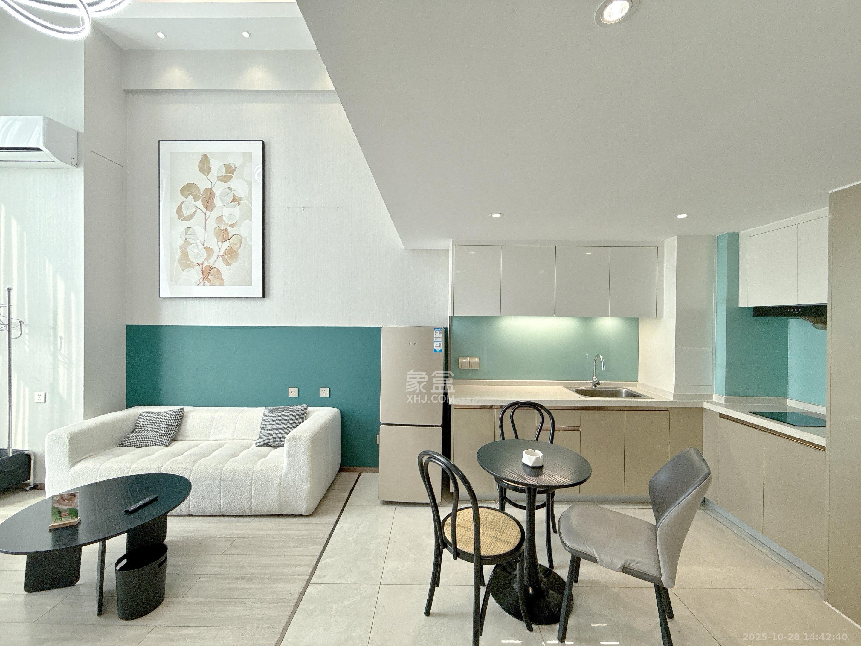 华远华时代  3室2厅2卫    3500.0元/月室内图