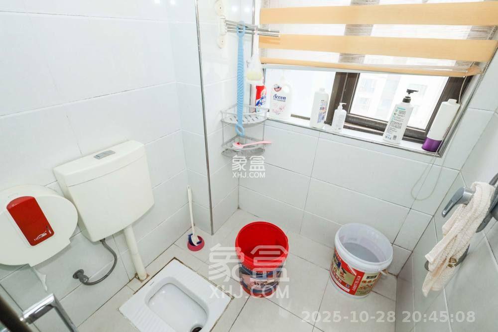 金茂梅溪湖  1室0厅0卫    3500.0元/月 金茂梅溪湖  1室0厅0卫    3500.0元/月室内图