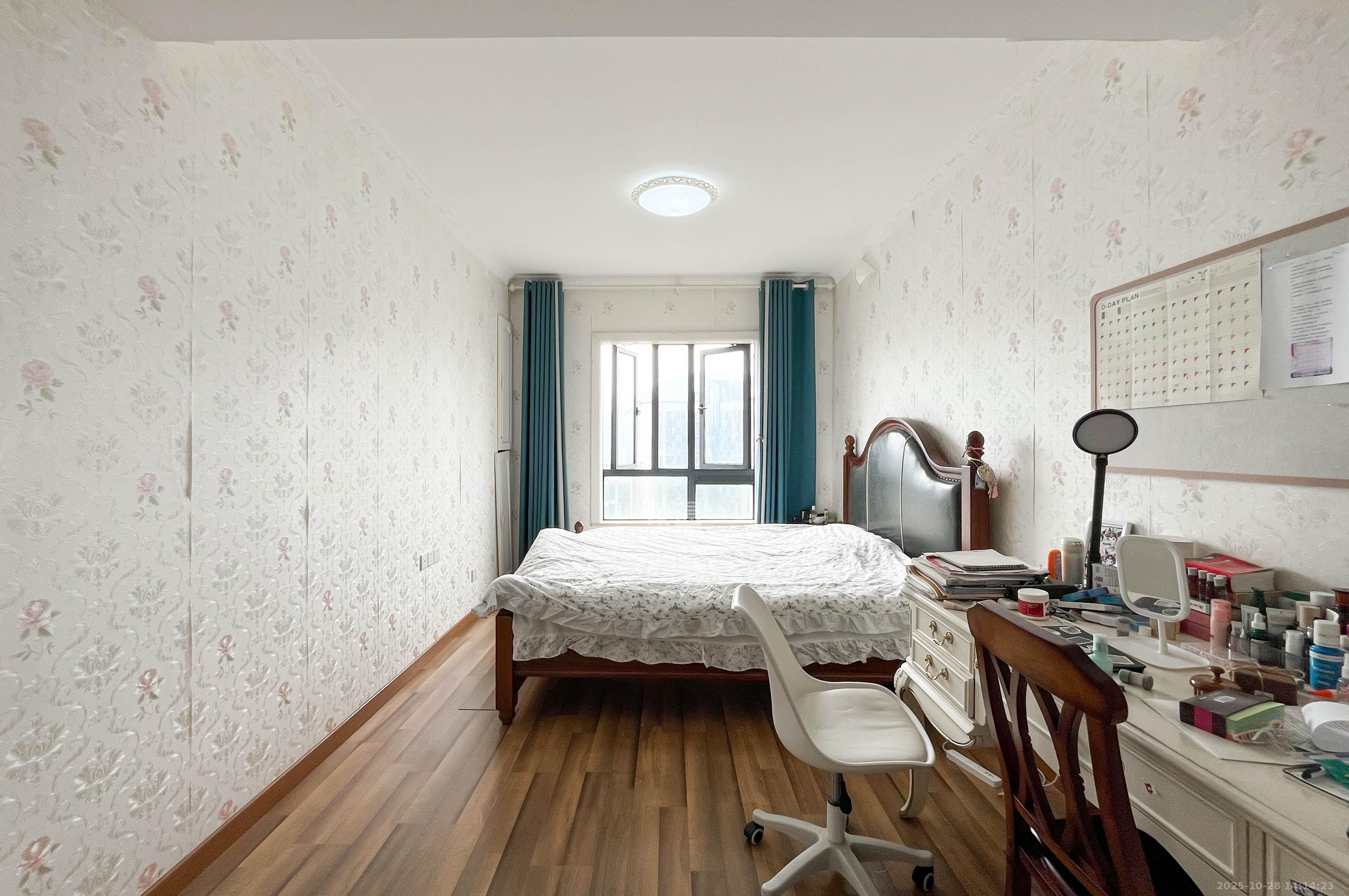 中海梅溪湖壹号  2室1厅1卫    126.0万其他