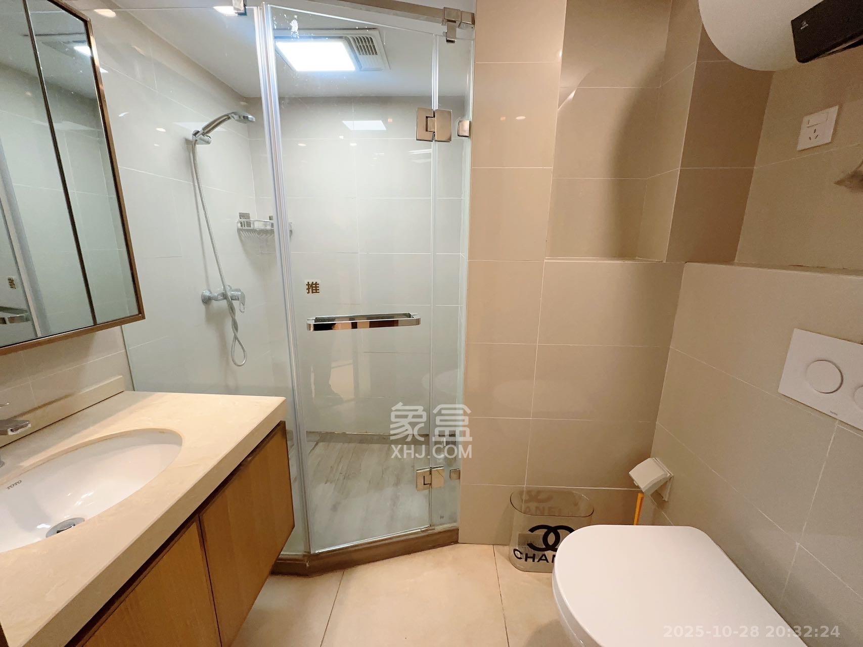 远洋外滩壹号  1室1厅1卫    2800.0元/月 远洋外滩壹号  1室1厅1卫    2800.0元/月室内图