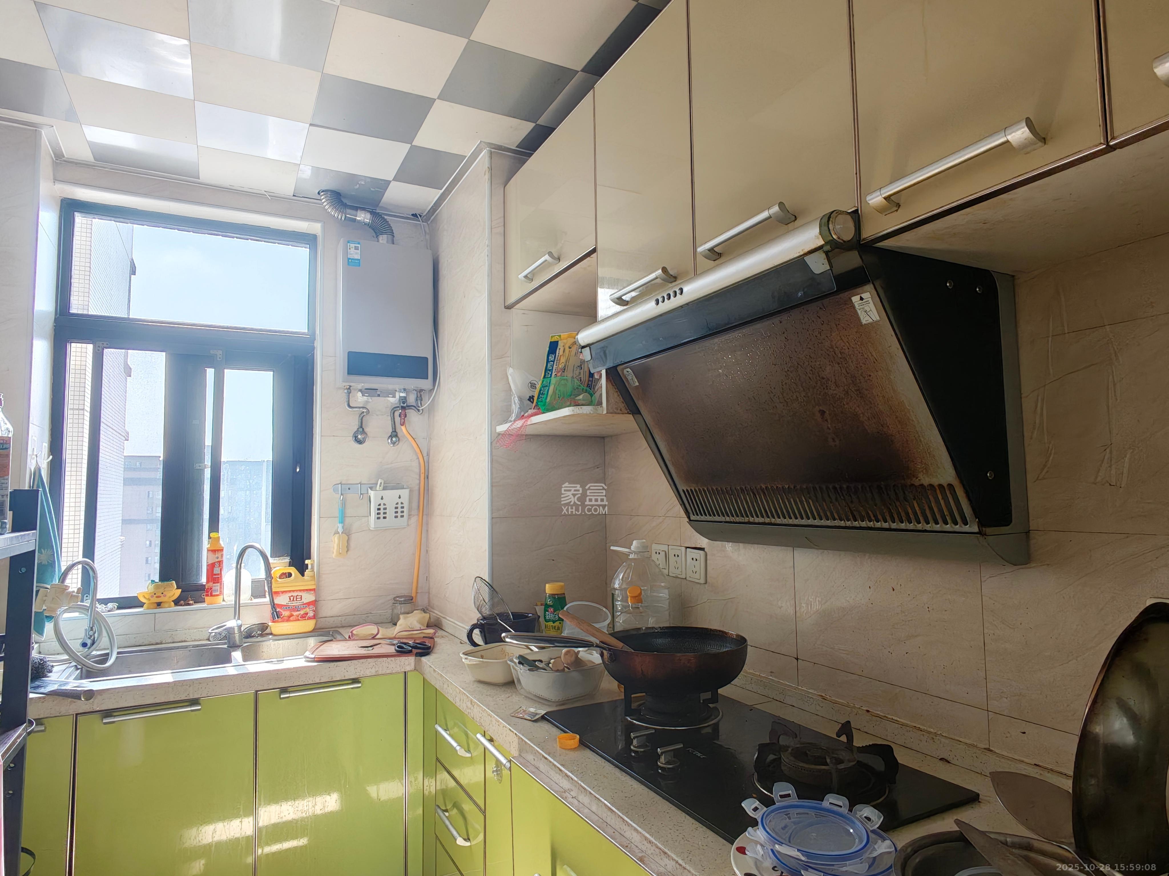 高鑫麓城  3室2厅2卫    2400.0元/月 高鑫麓城  3室2厅2卫    2400.0元/月室内图