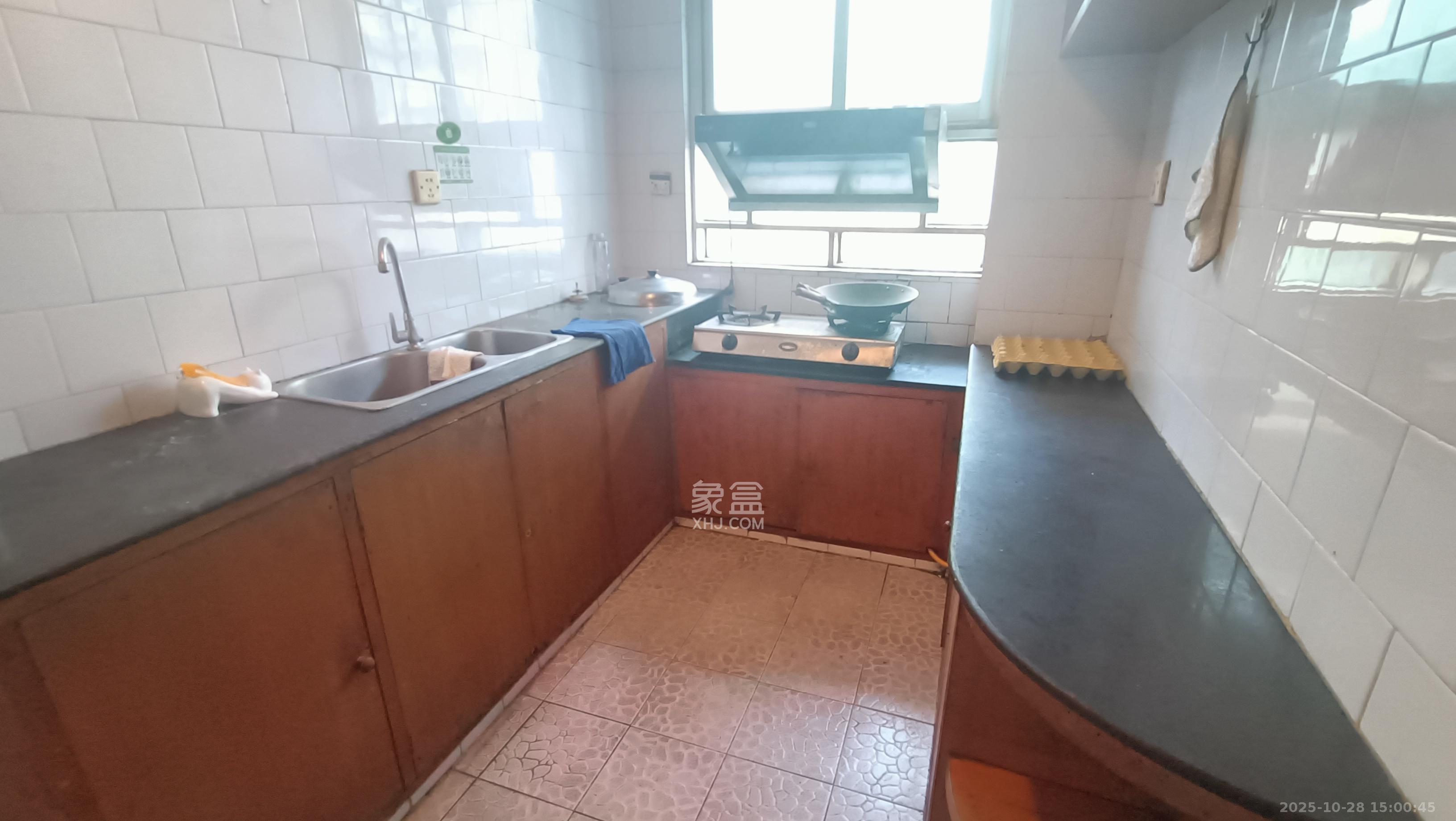 红花坡轻工设计院(轻安宿舍)  2室1厅1卫    1500.0元/月 红花坡轻工设计院(轻安宿舍)  2室1厅1卫    1500.0元/月室内图