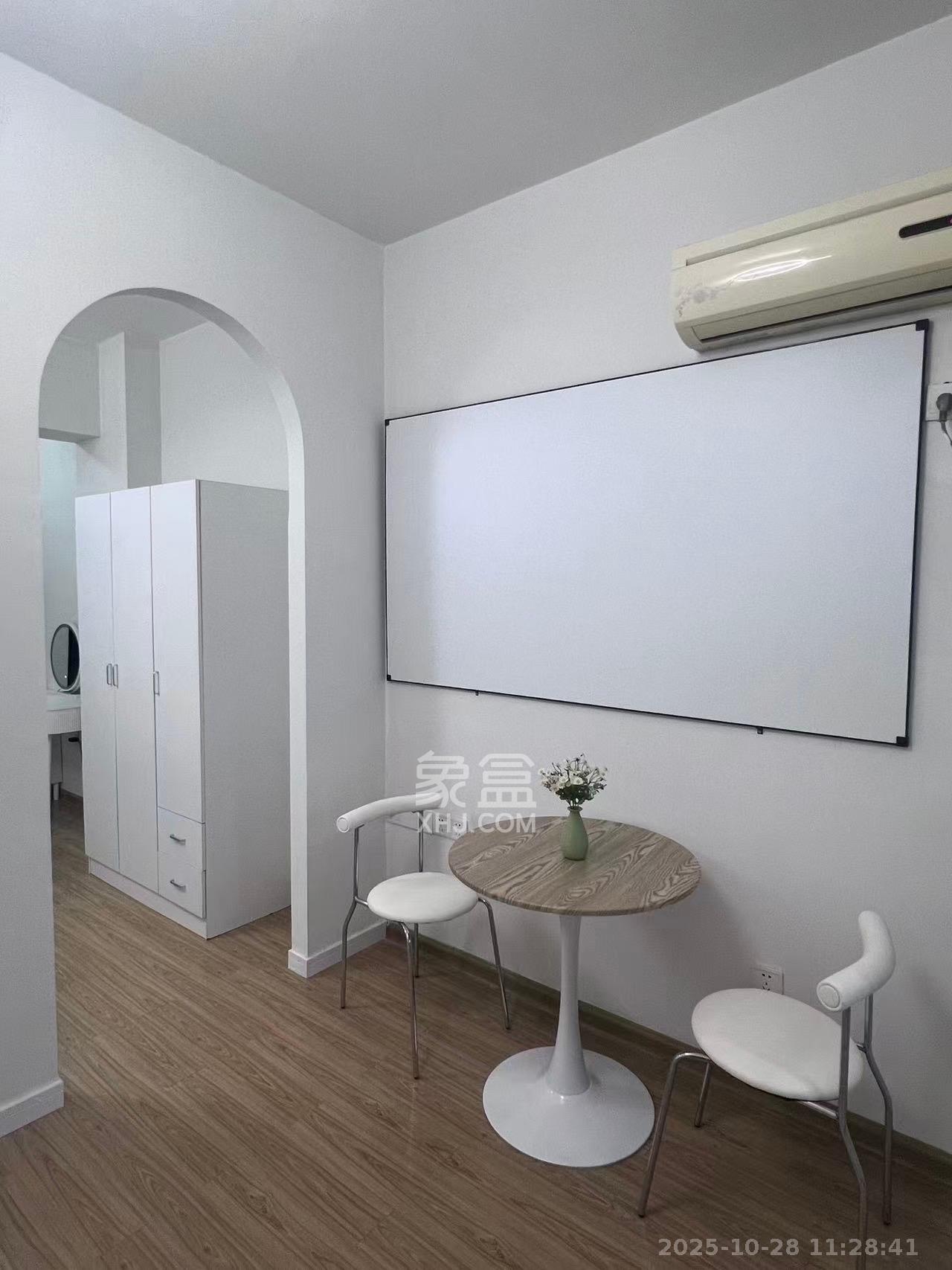 汇达国际公馆（汇达大厦）  1室1厅1卫    2000.0元/月室内图