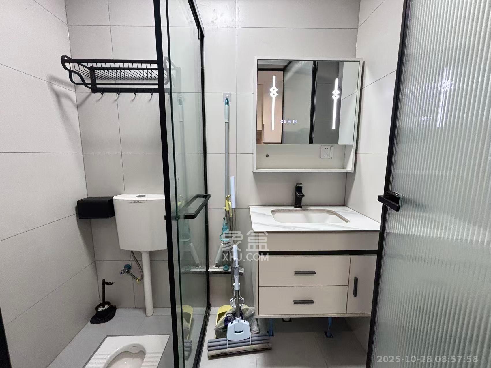 新城悦隽公园  1室1厅1卫    1400.0元/月室内图