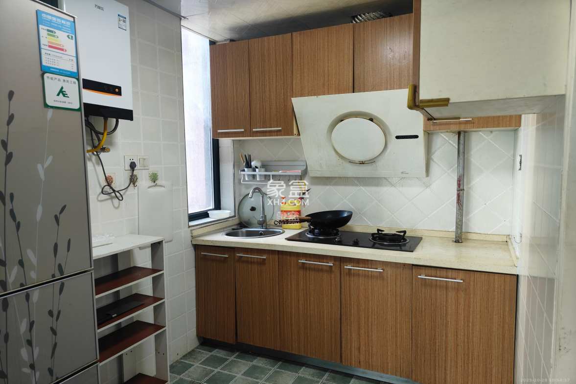 尊邸华庭 1室1厅1卫 1500.0元/月 尊邸华庭 1室1厅1卫 1500.0元/月室内图