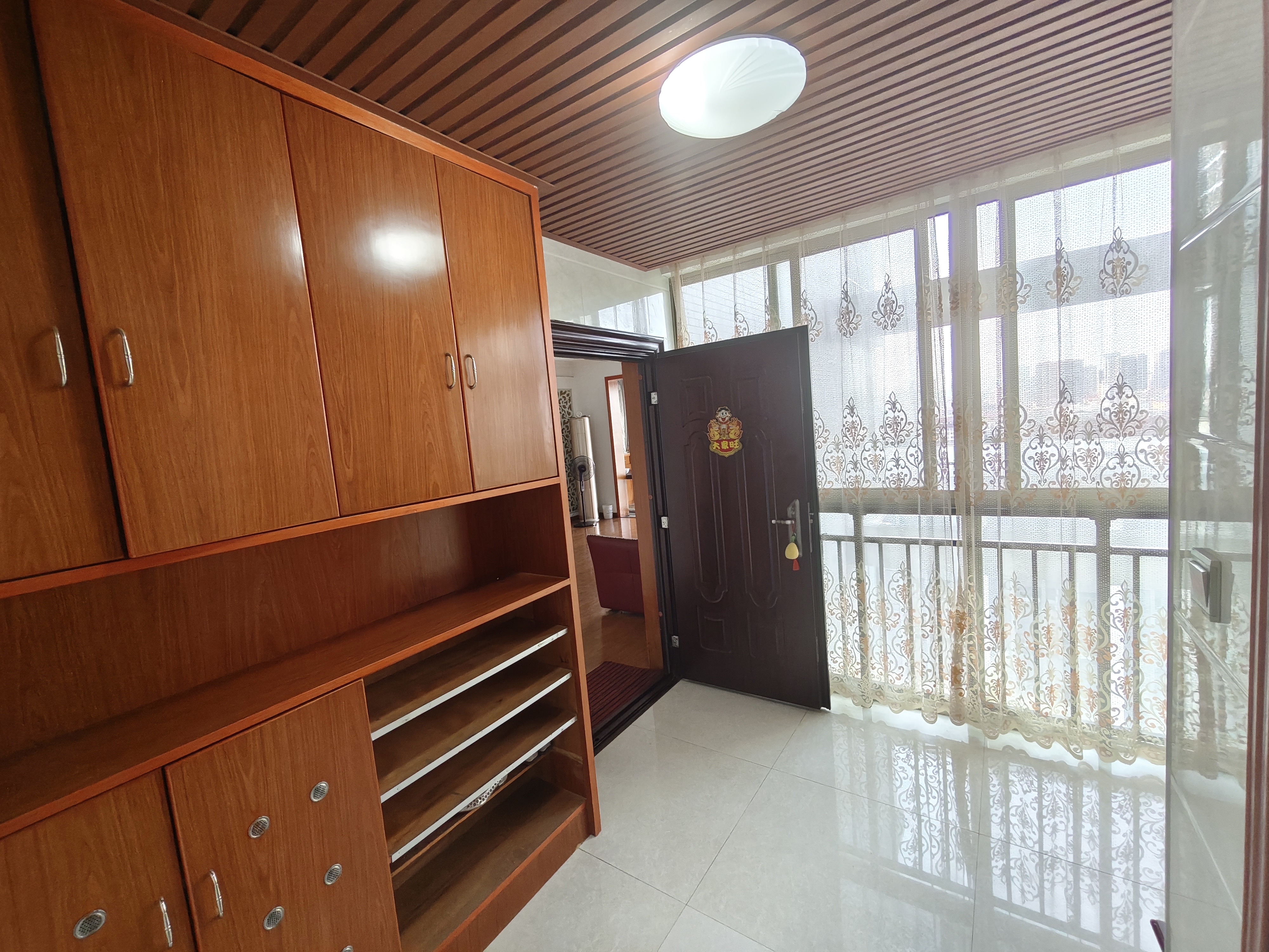 南风苑 3室2厅2卫 70.8万 南风苑 3室2厅2卫 70.8万客厅