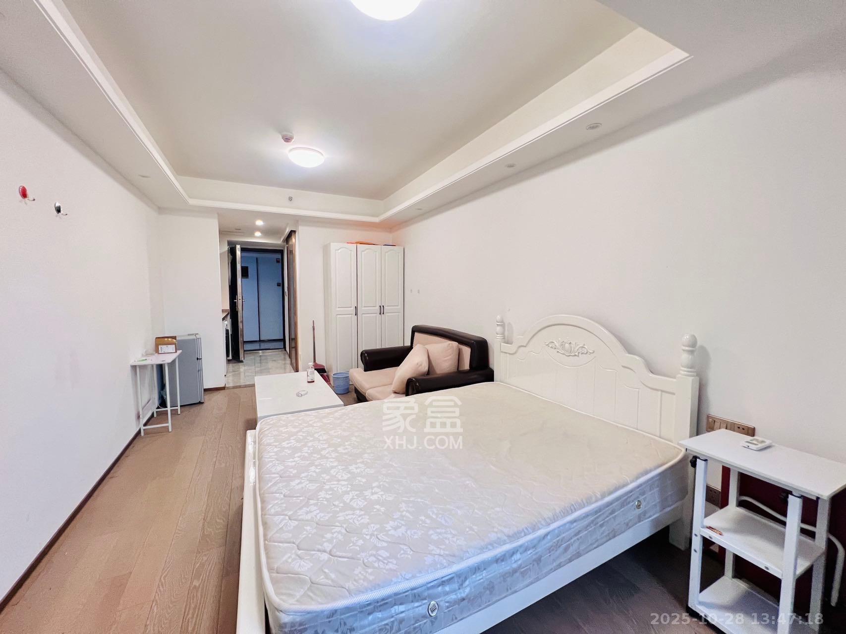 旭辉华宇南宸府  1室1厅1卫    1200.0元/月室内图