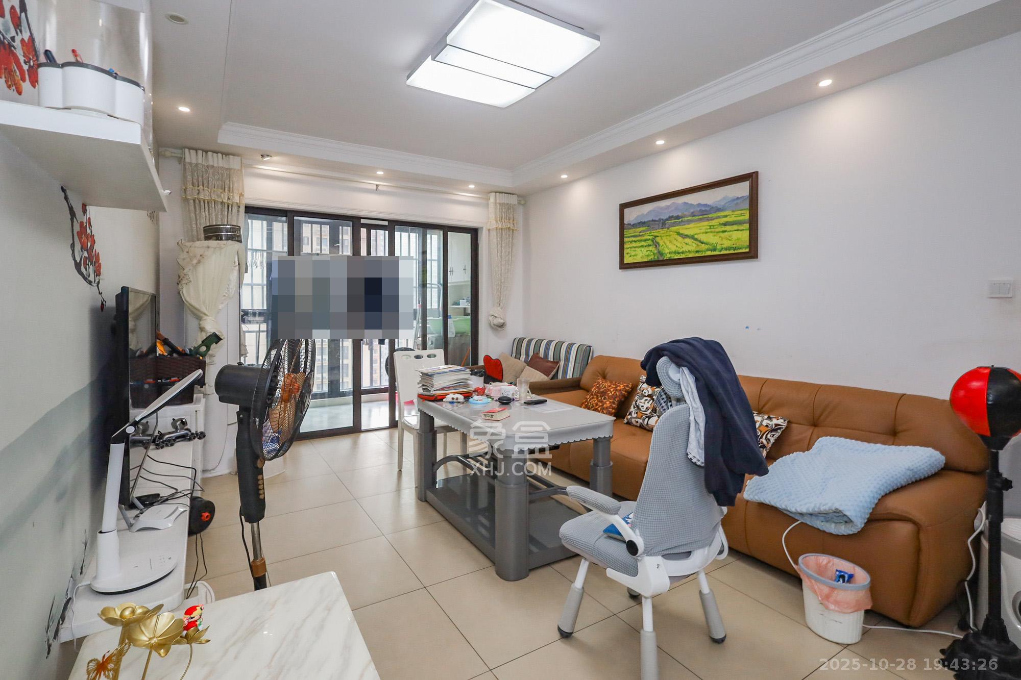 钰龙天下二期(钰龙佳园)  3室2厅2卫    265.0万 钰龙天下二期(钰龙佳园)  3室2厅2卫    265.0万客厅