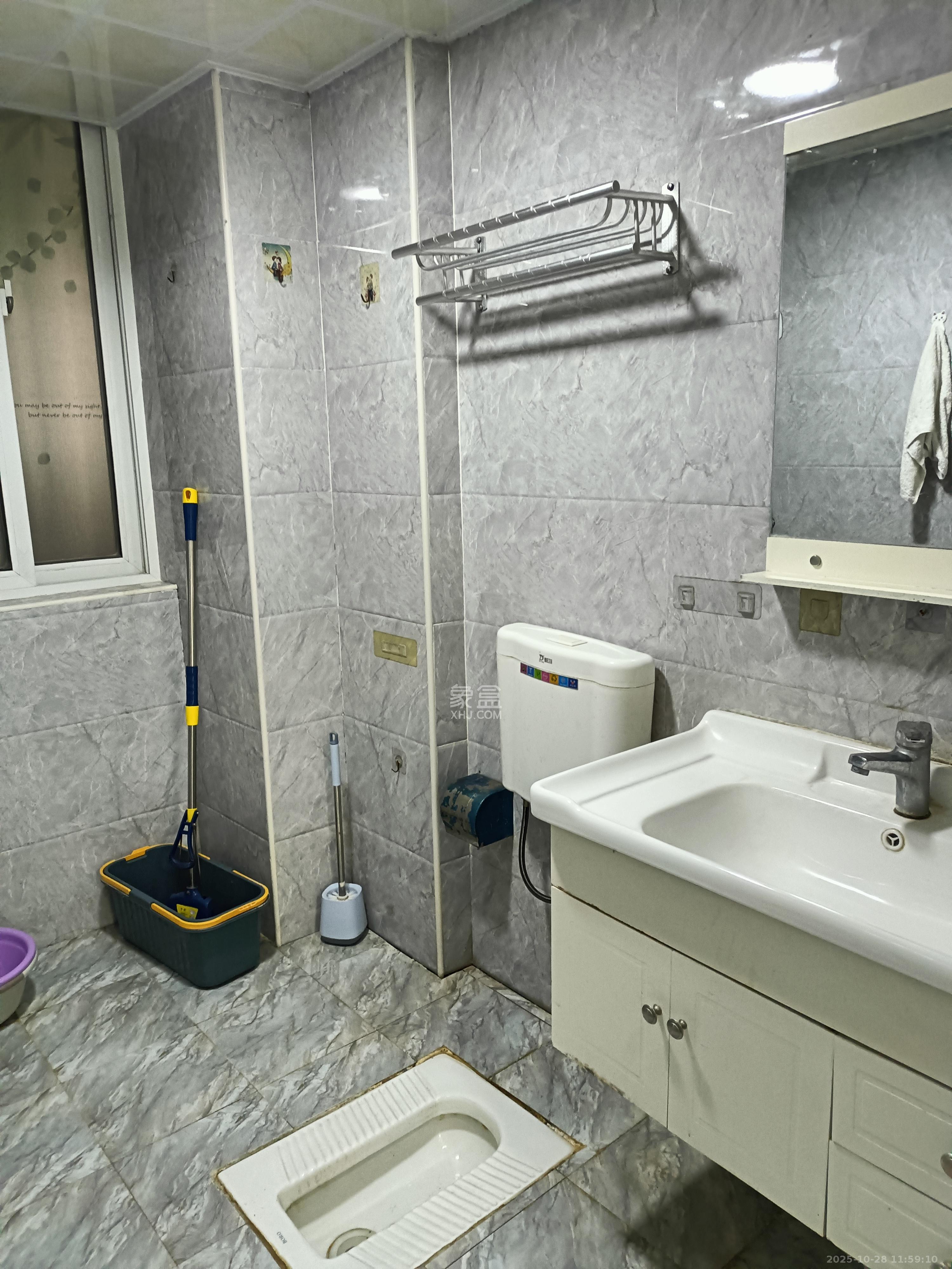 绿地香树花城  3室2厅1卫    1400.0元/月 绿地香树花城  3室2厅1卫    1400.0元/月室内图