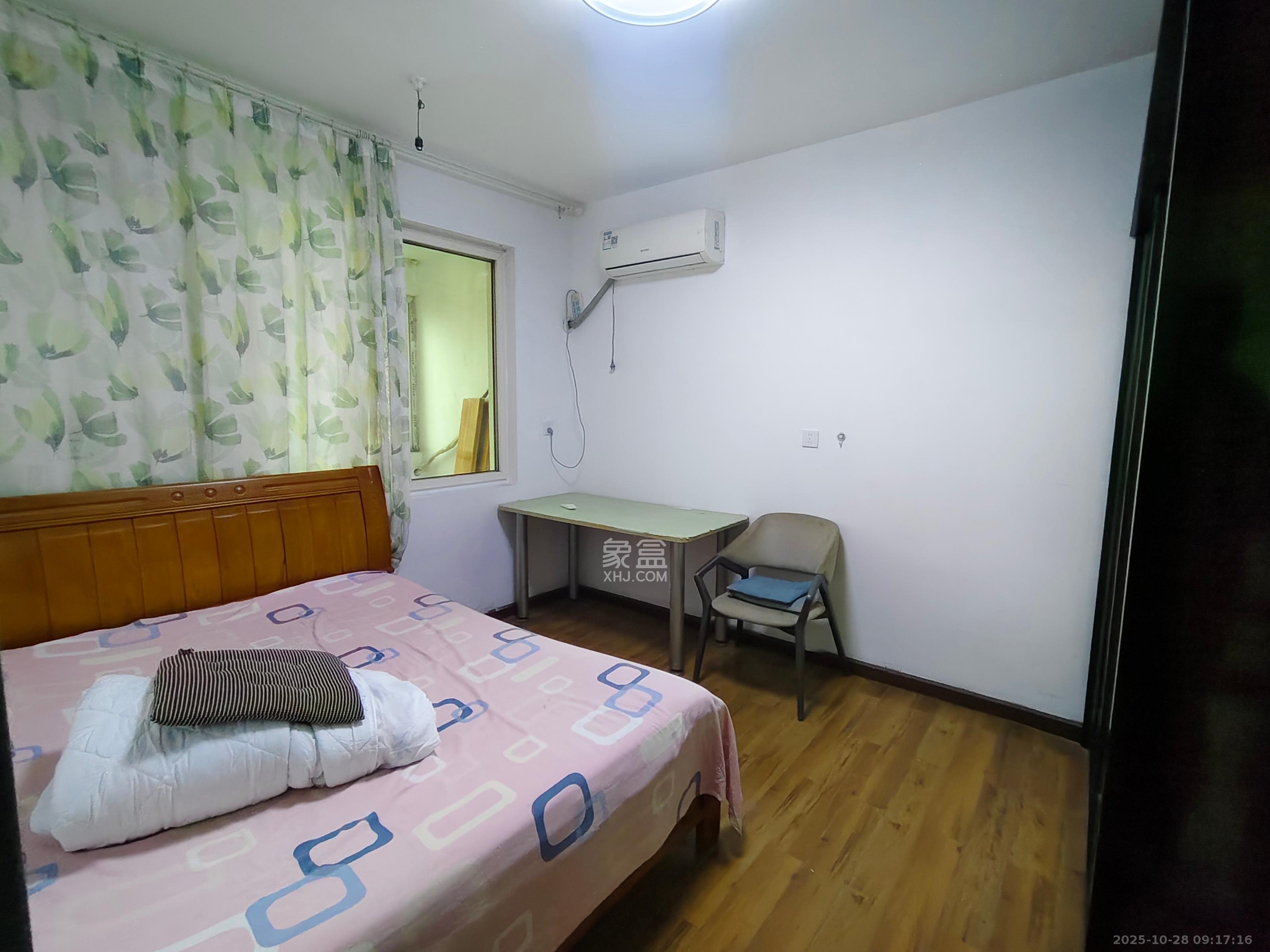 航天大院  3室2厅2卫    2100.0元/月室内图