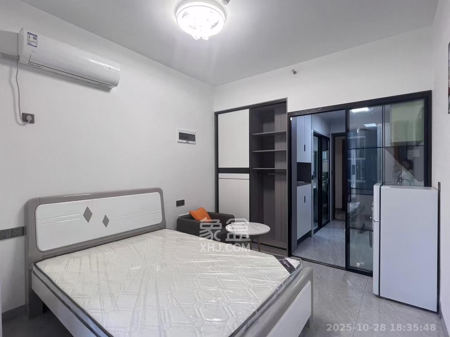 新城悦隽公园  1室1厅1卫    1200.0元/月