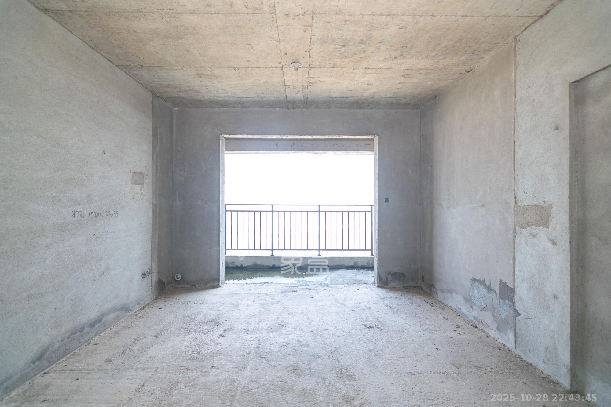 盛腾雅苑（新雅黄金苑二期）  4室2厅2卫    82.0万室内图1