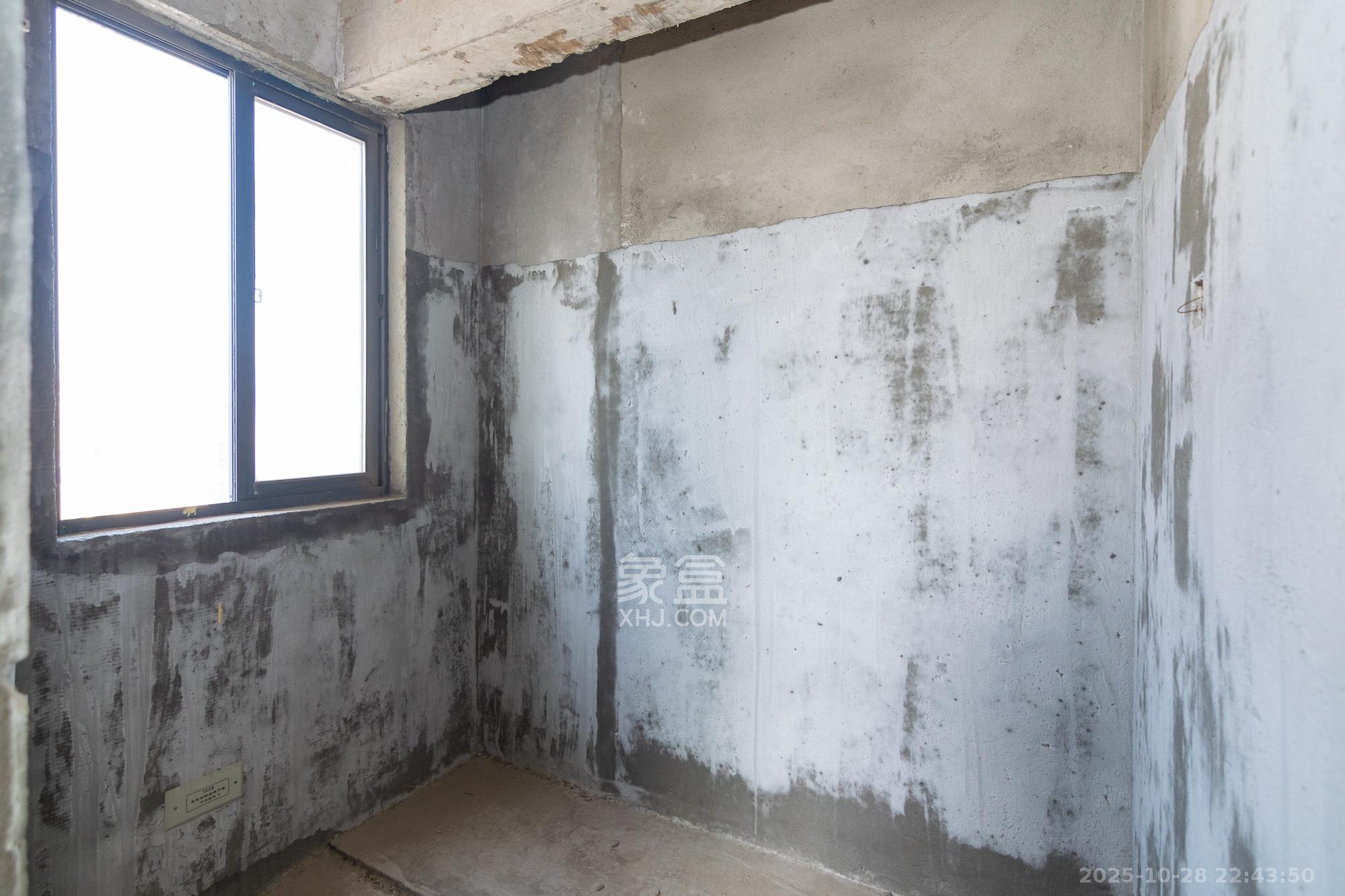 盛腾雅苑（新雅黄金苑二期）  4室2厅2卫    82.0万卫生间