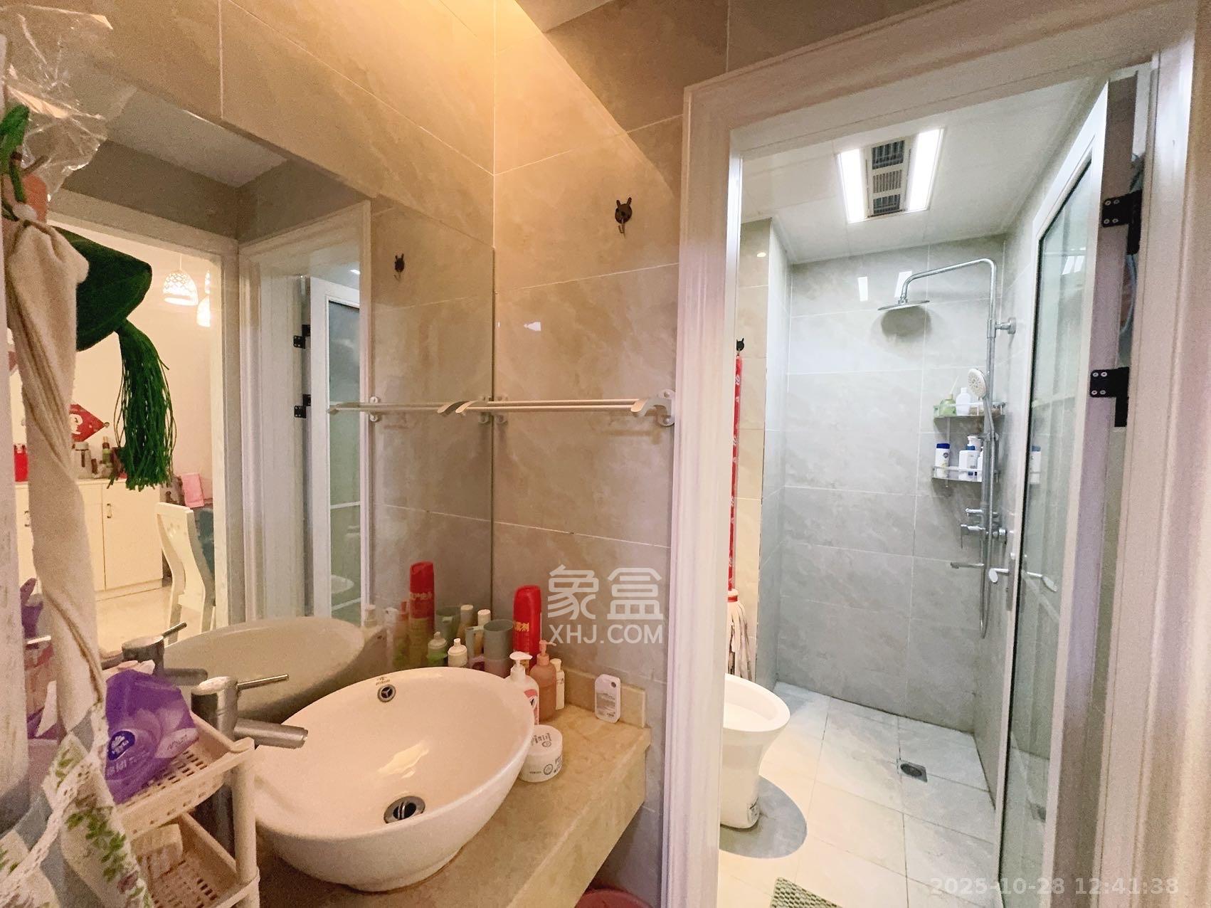 博林云栖  2室2厅1卫    2200.0元/月 博林云栖  2室2厅1卫    2200.0元/月室内图