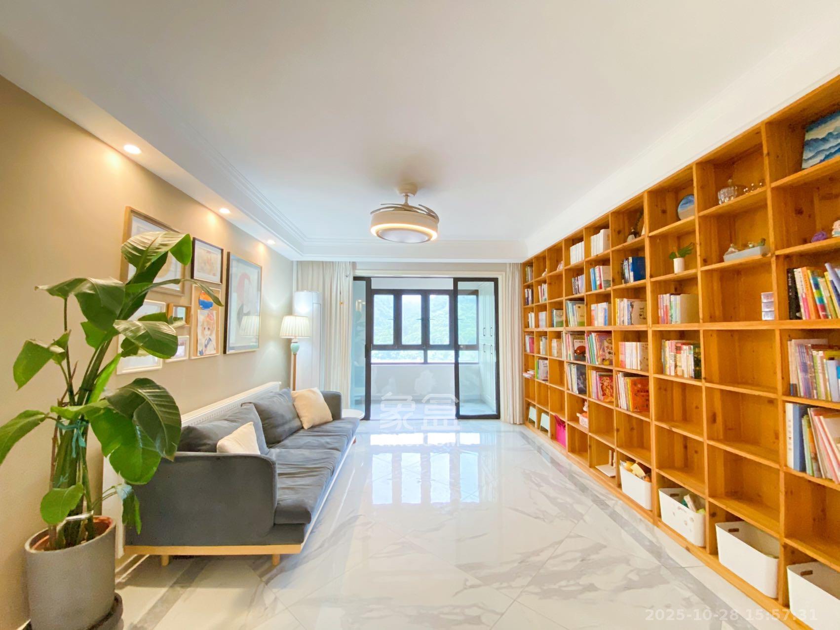 万科里梅溪郡  4室2厅2卫    5000.0元/月 万科里梅溪郡  4室2厅2卫    5000.0元/月室内图