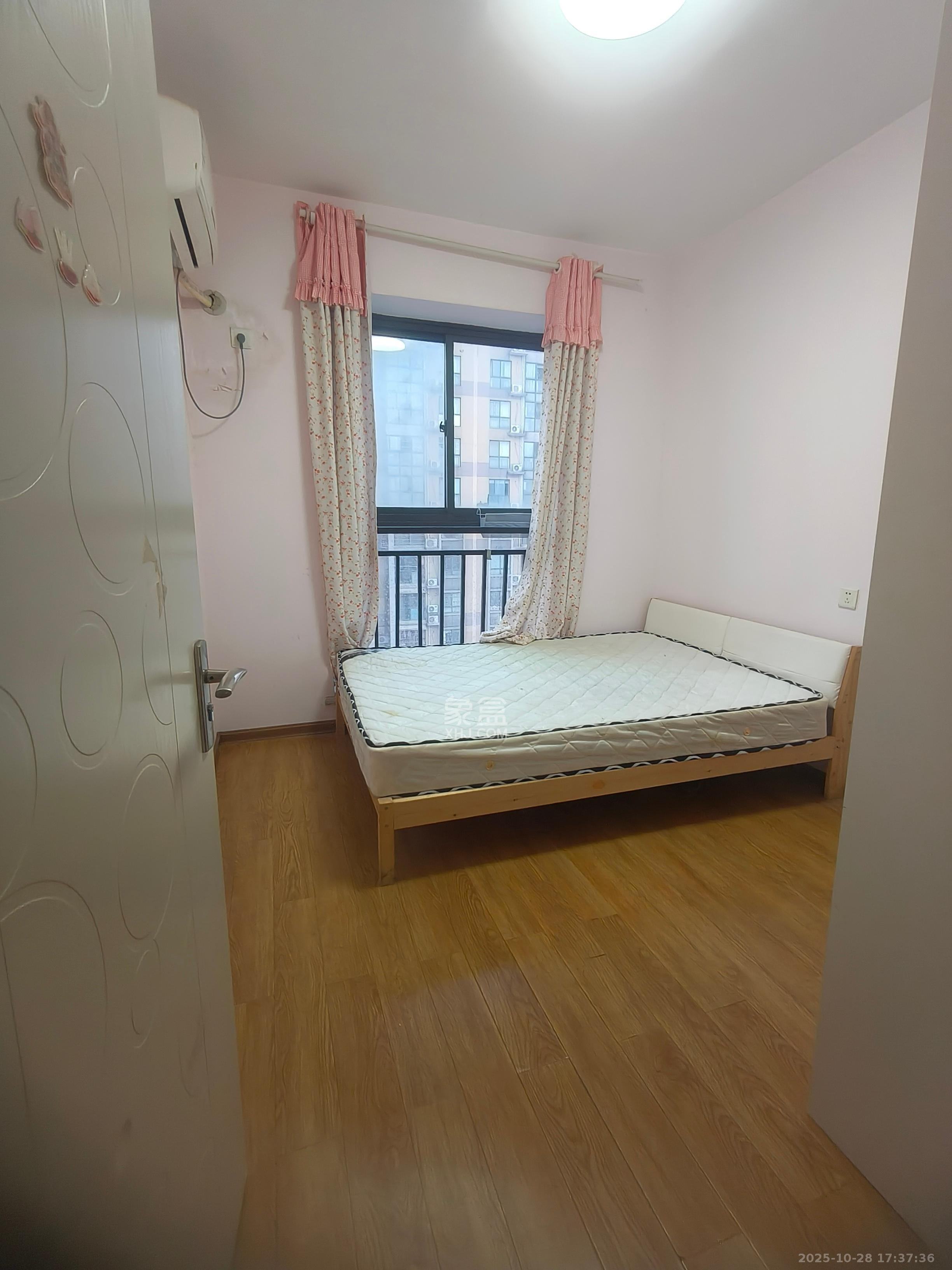 锦湘国际星城三期（锦绣苑）  2室1厅1卫    1900.0元/月室内图