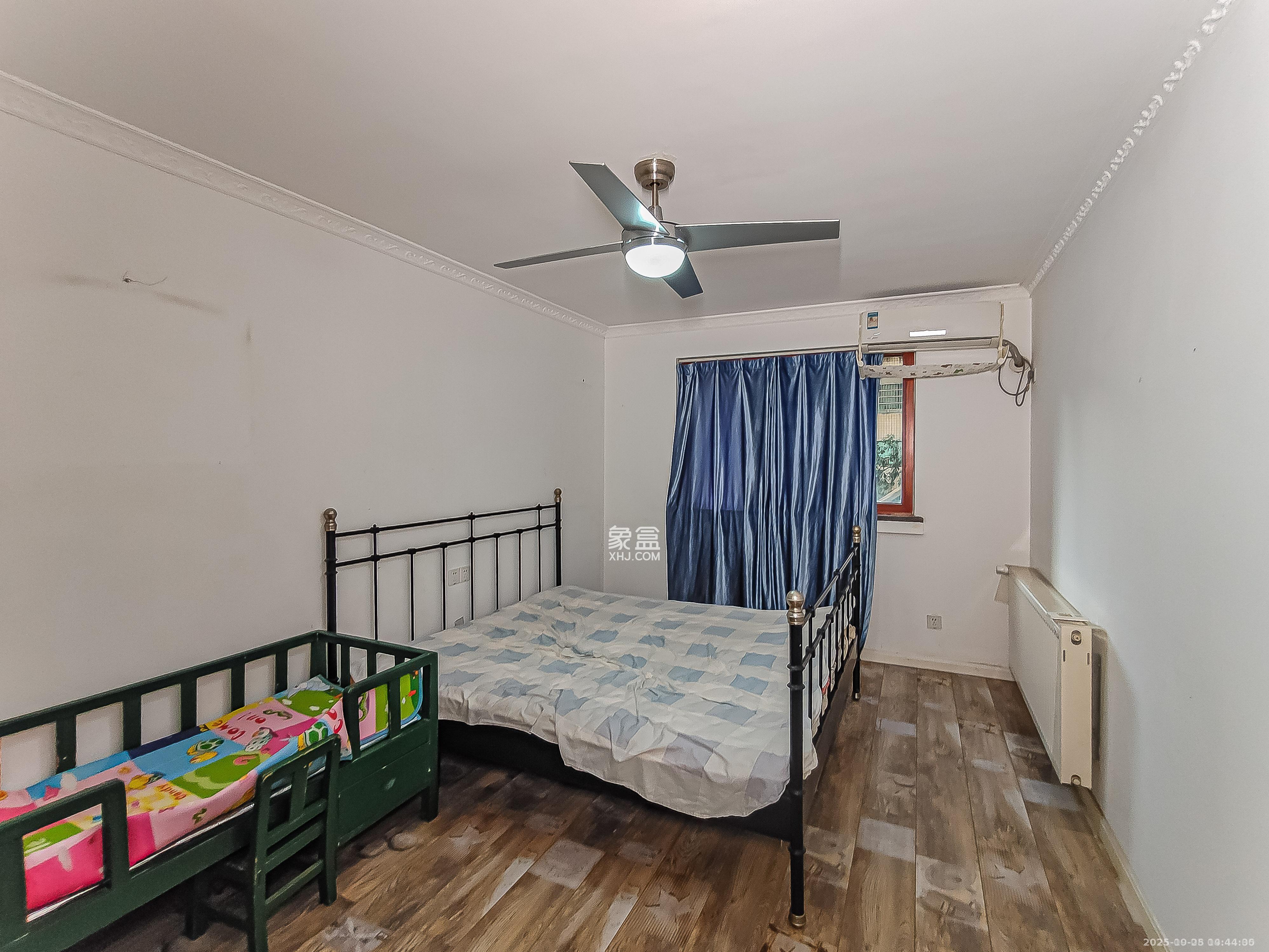 香格里嘉园  5室2厅2卫    4200.0元/月室内图